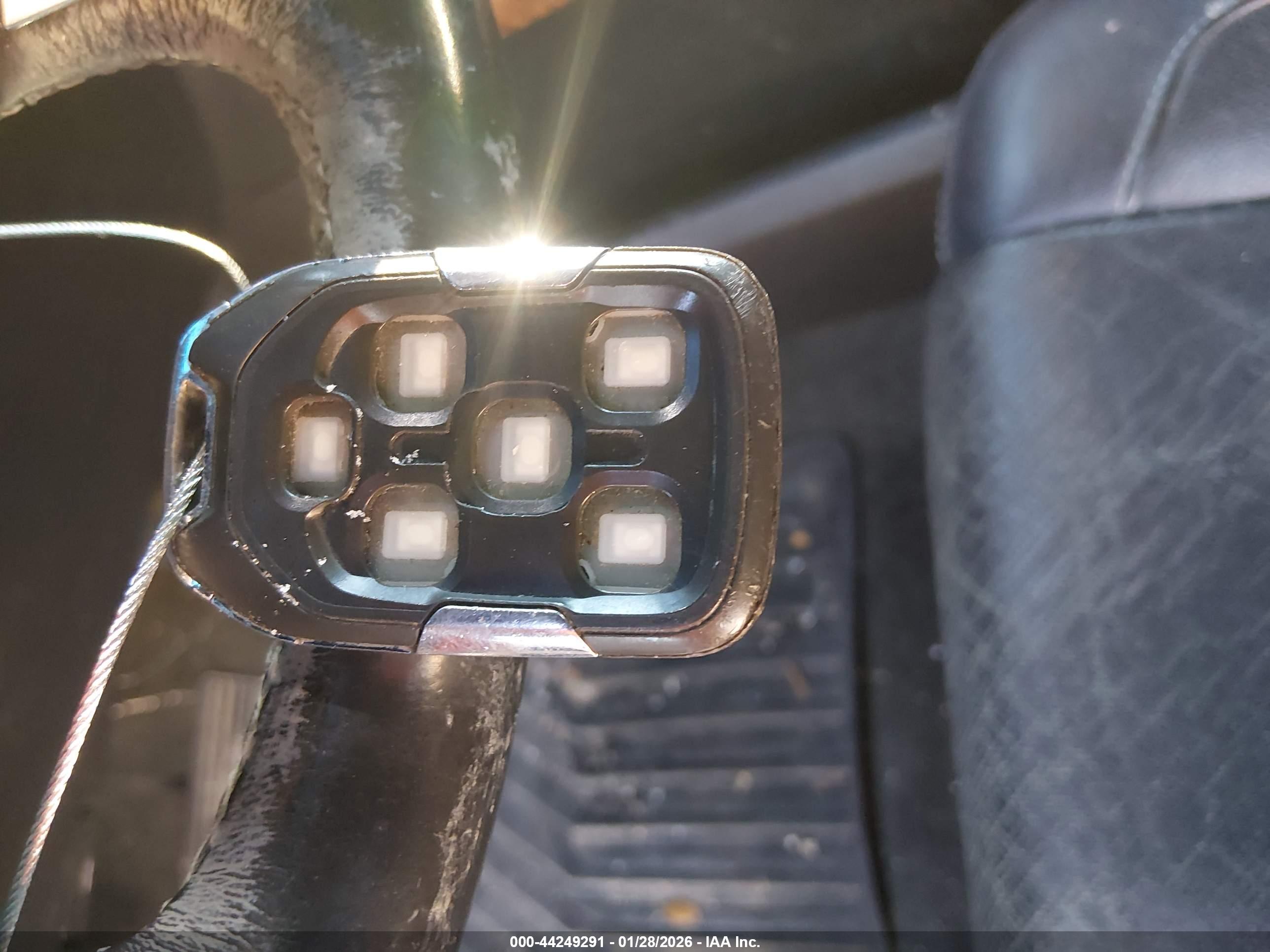 CHEVROLET TAHOE image 11