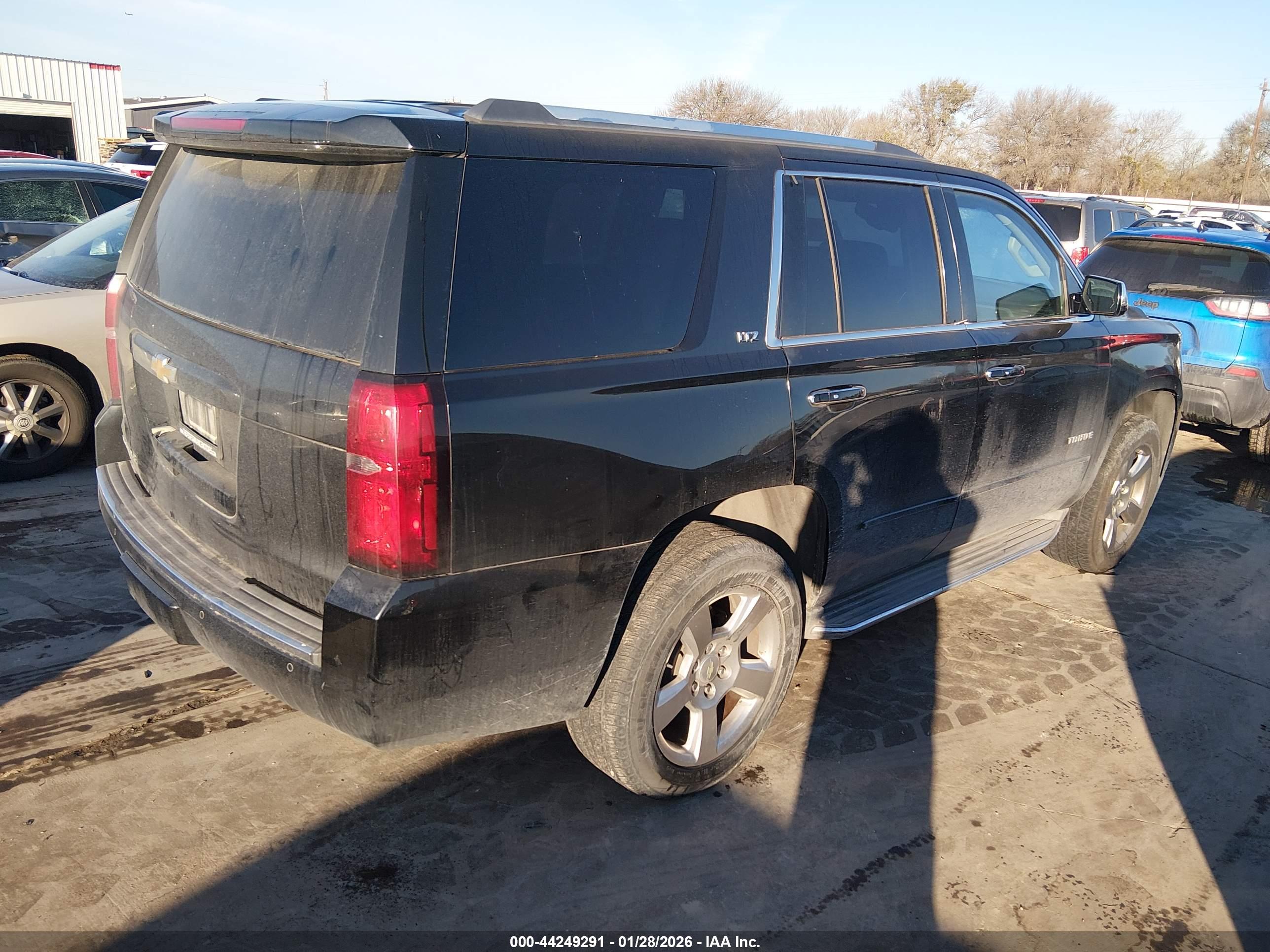 CHEVROLET TAHOE image 4