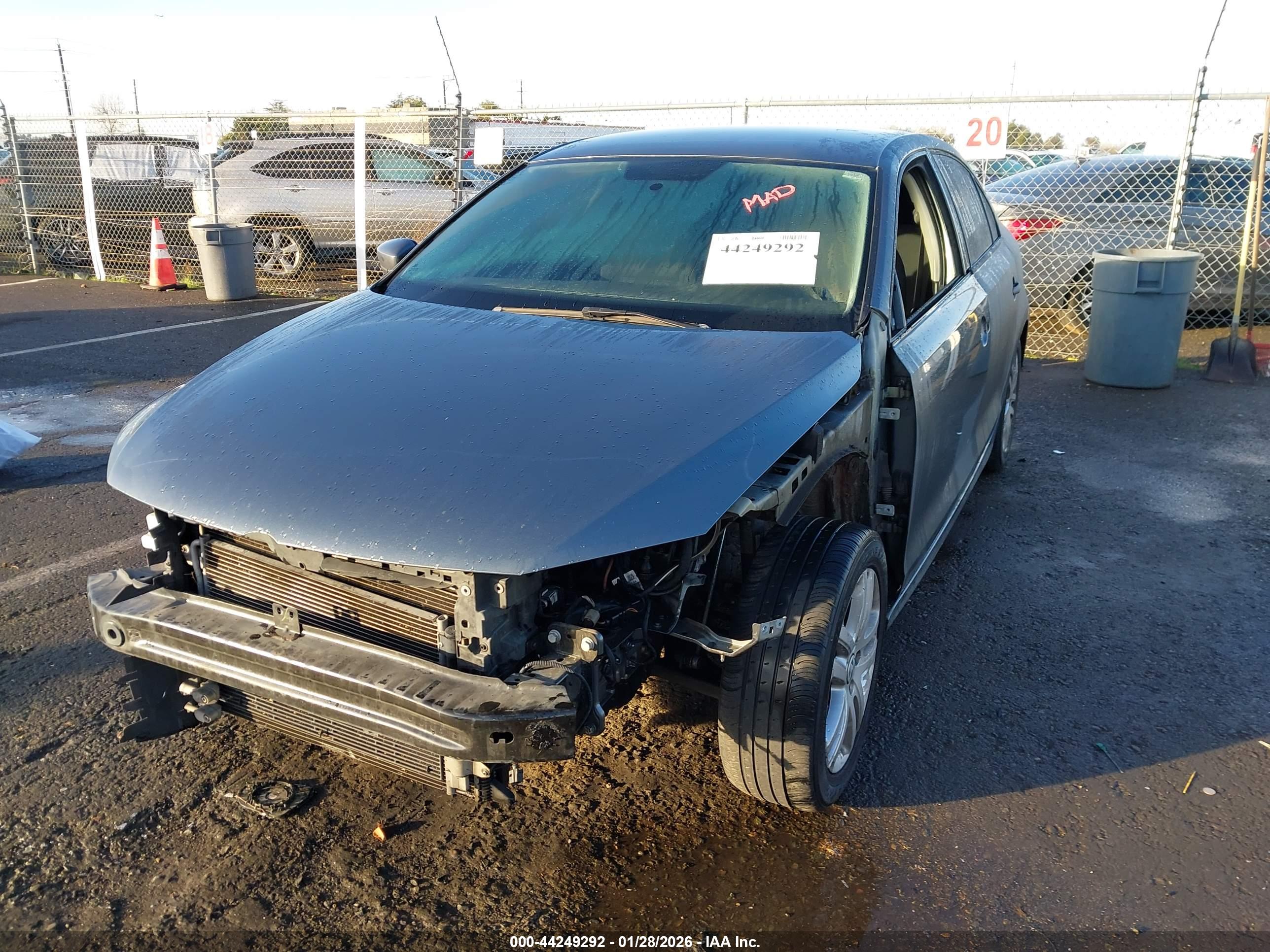 VOLKSWAGEN JETTA image 2
