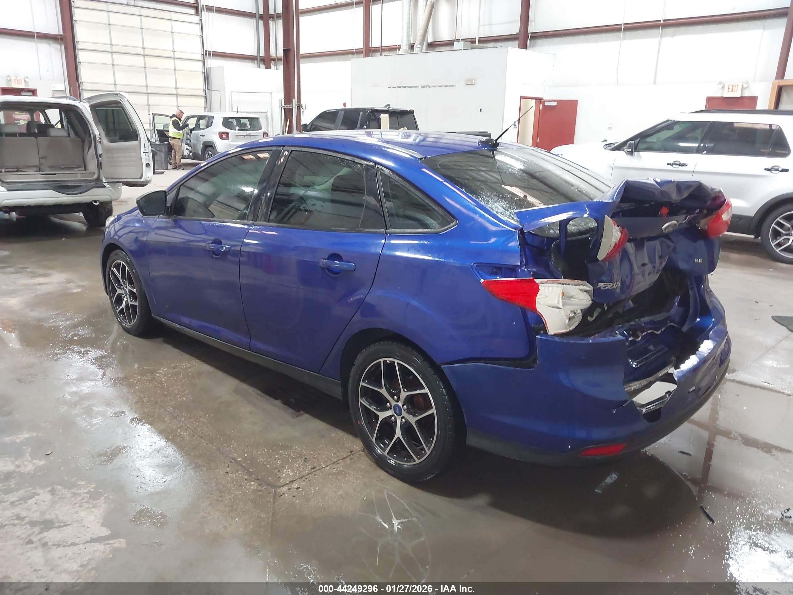 FORD FOCUS image 3