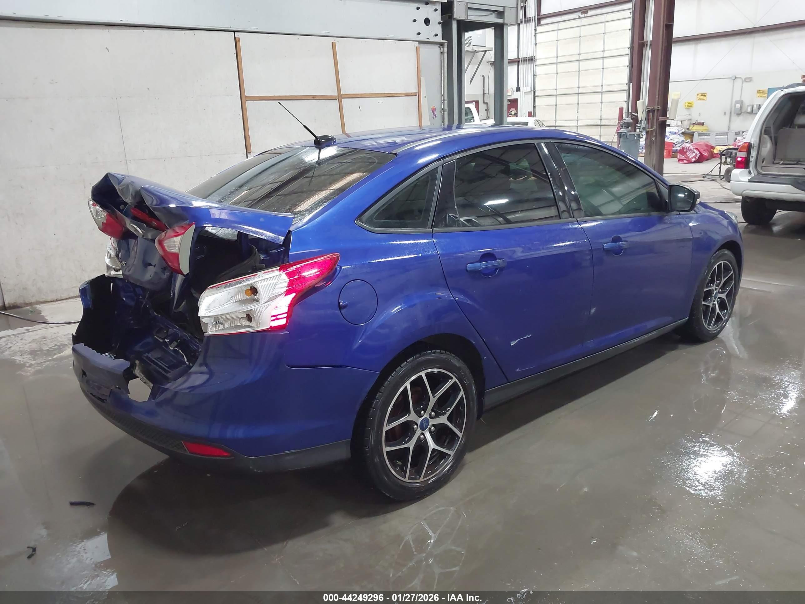 FORD FOCUS image 4