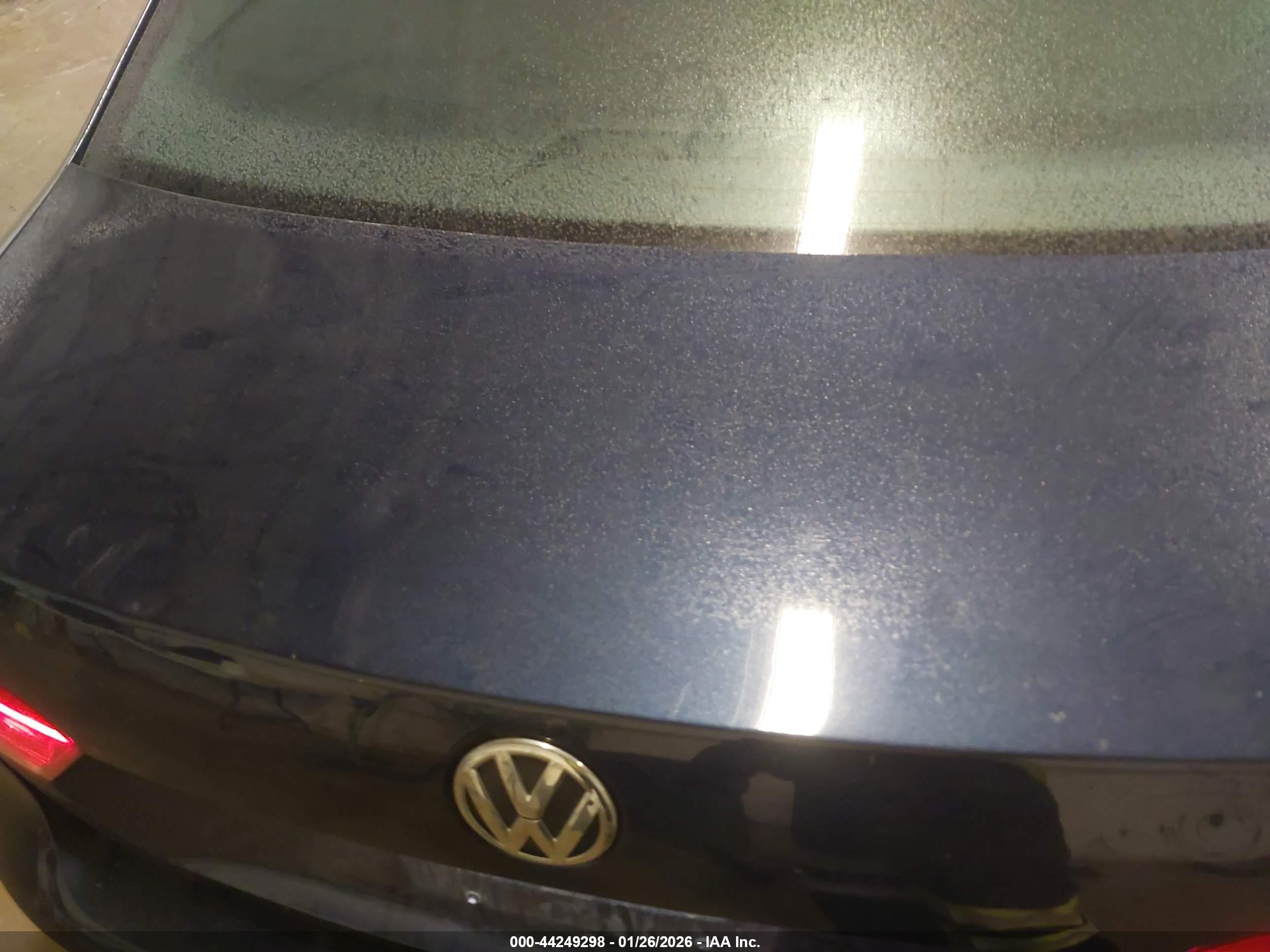 VOLKSWAGEN PASSAT image 6
