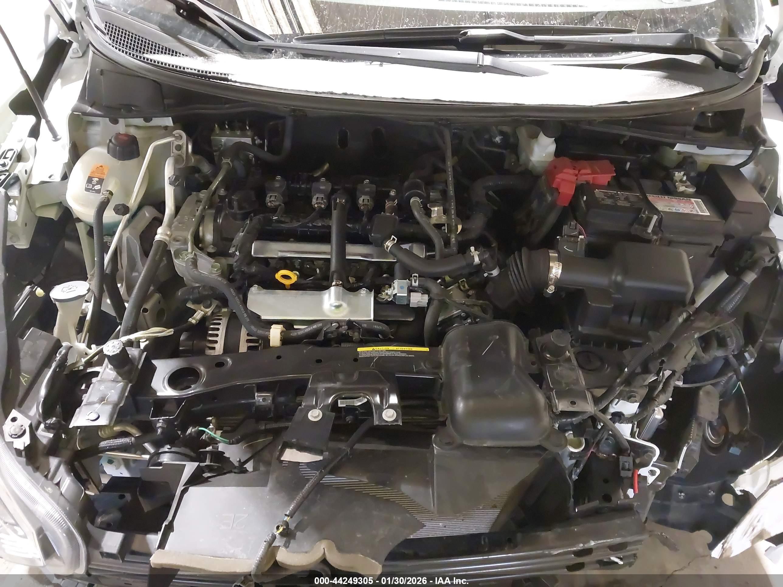 NISSAN VERSA image 10