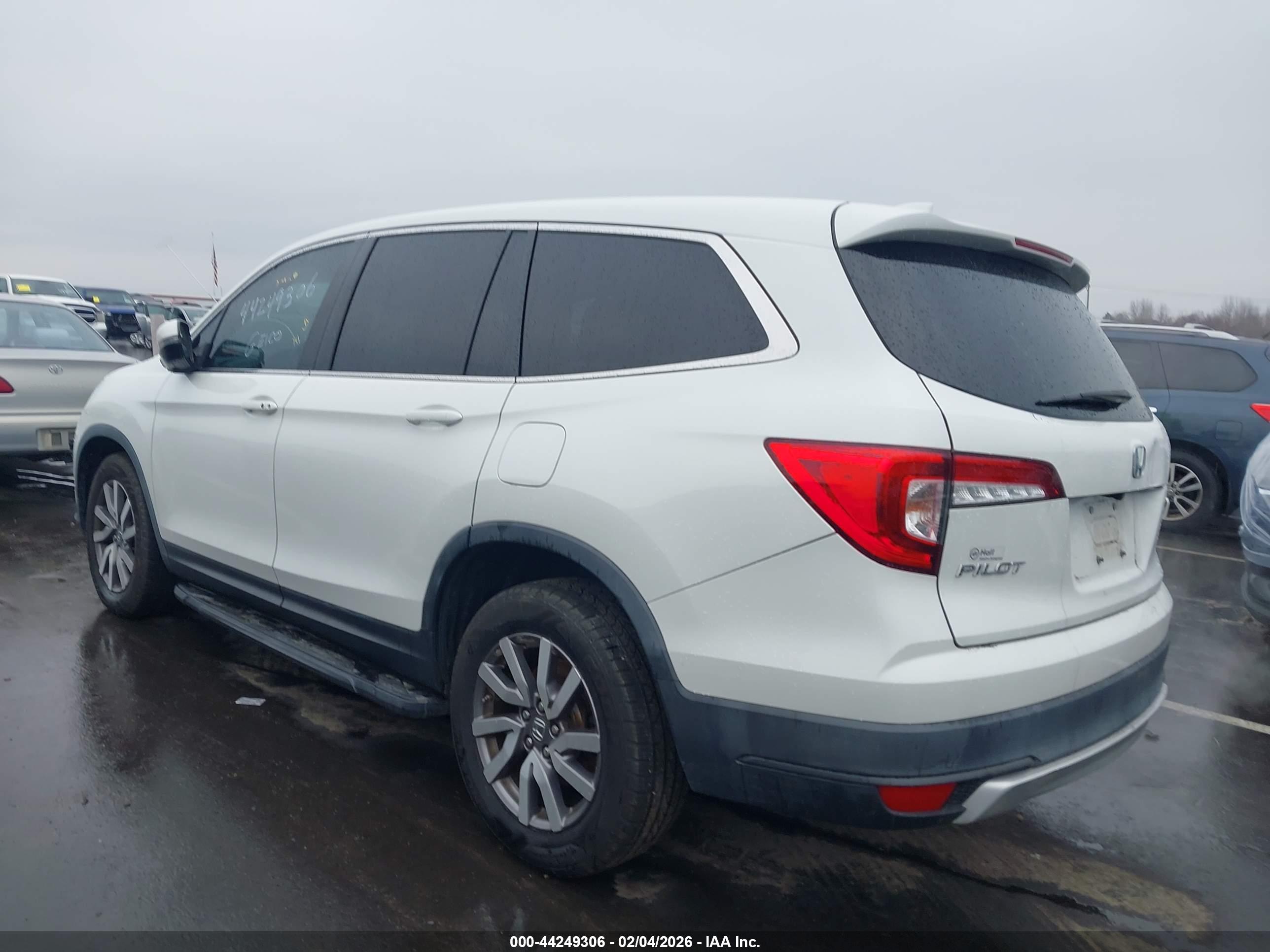 HONDA PILOT image 3