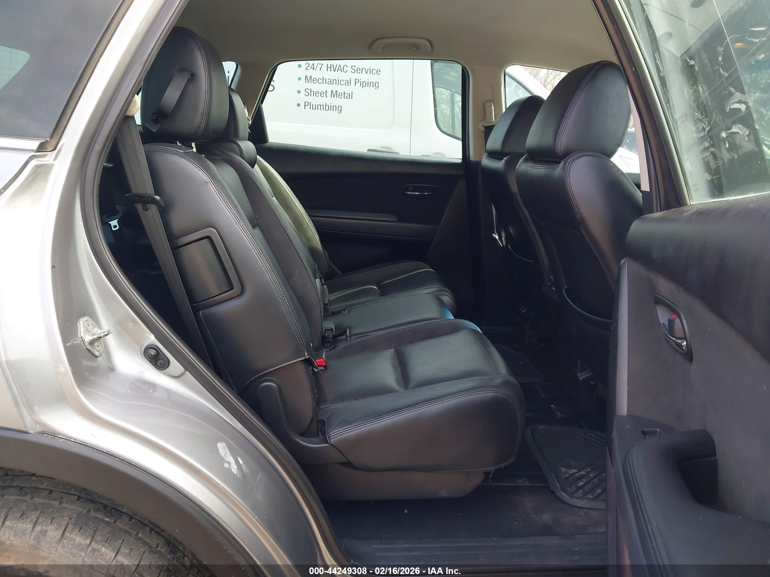 MAZDA CX-9 image 8