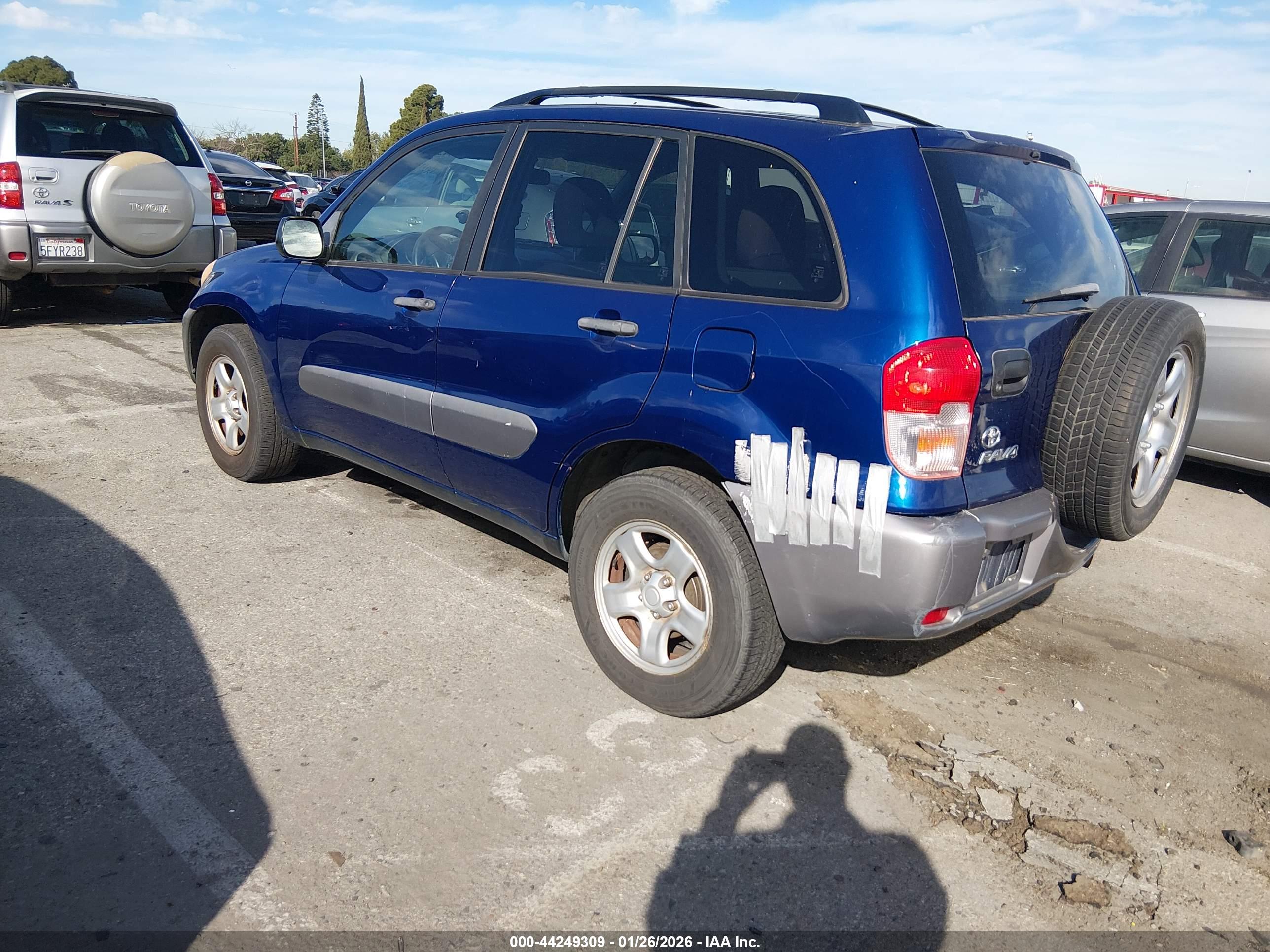 TOYOTA RAV4 image 3