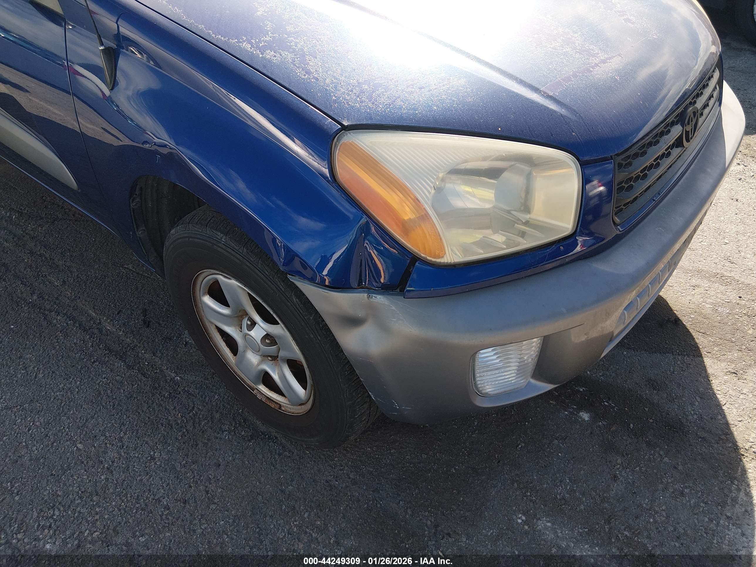 TOYOTA RAV4 image 6