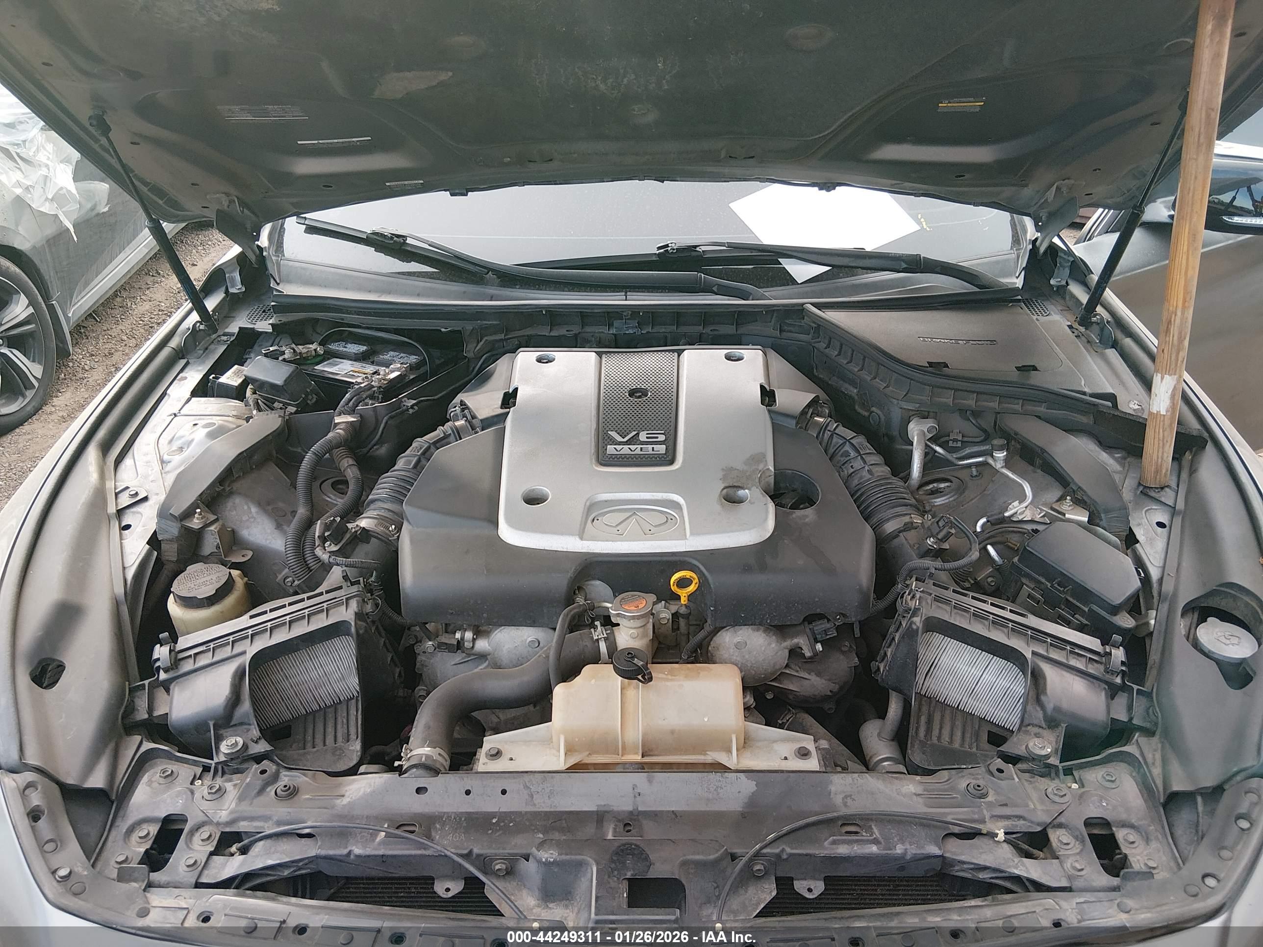 INFINITI Q50 image 10