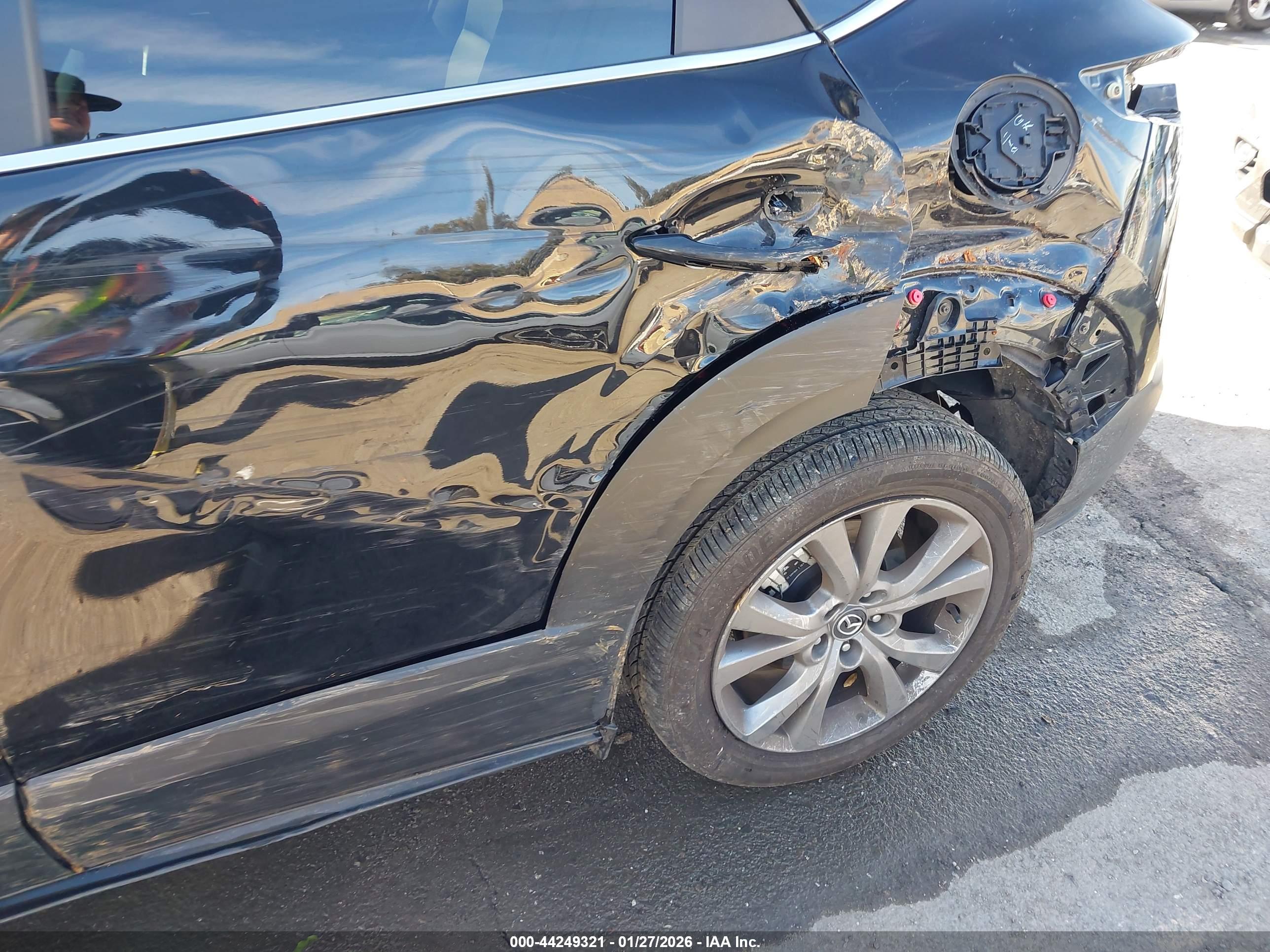 MAZDA CX-30 image 6