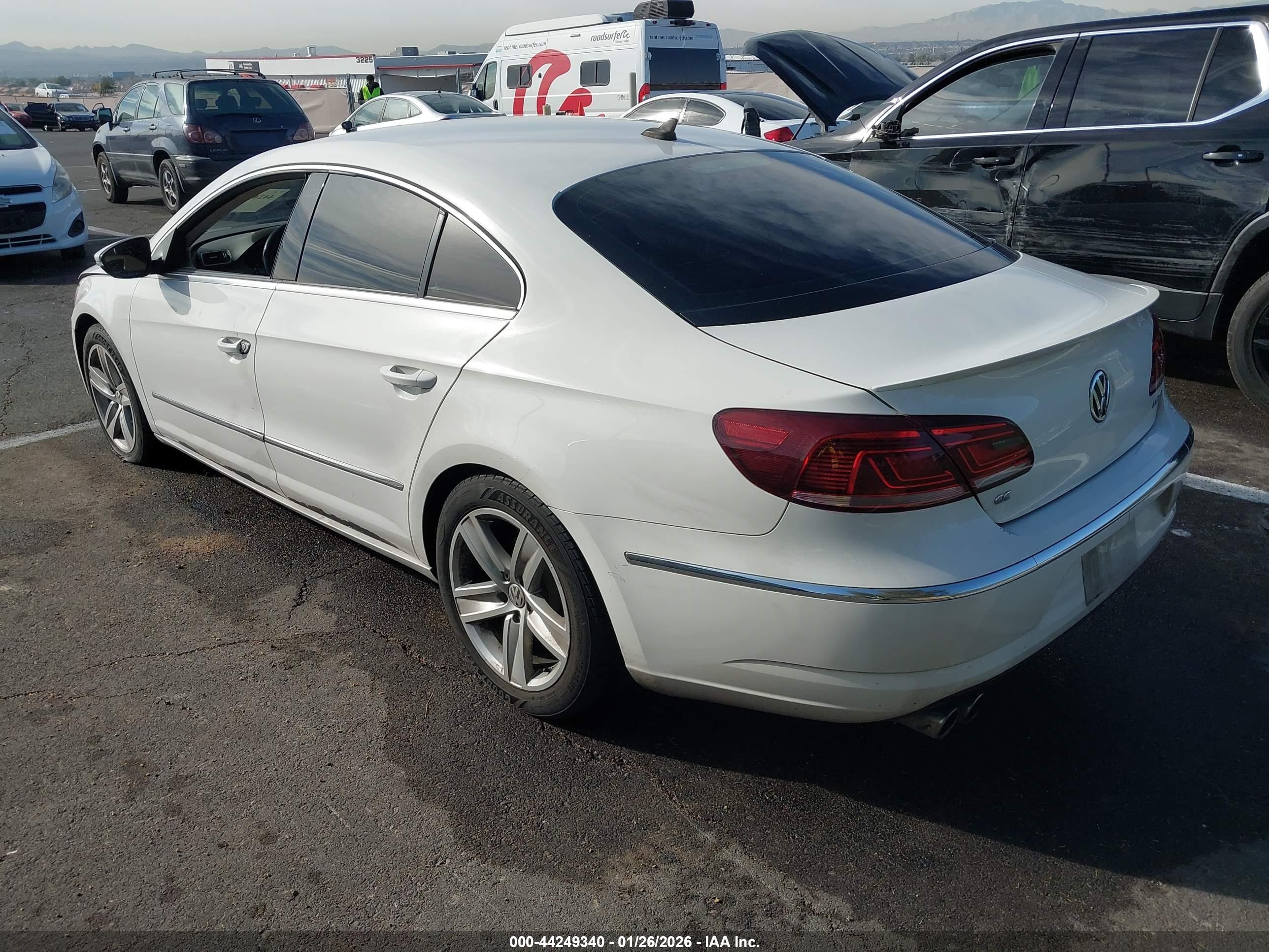 VOLKSWAGEN CC image 3