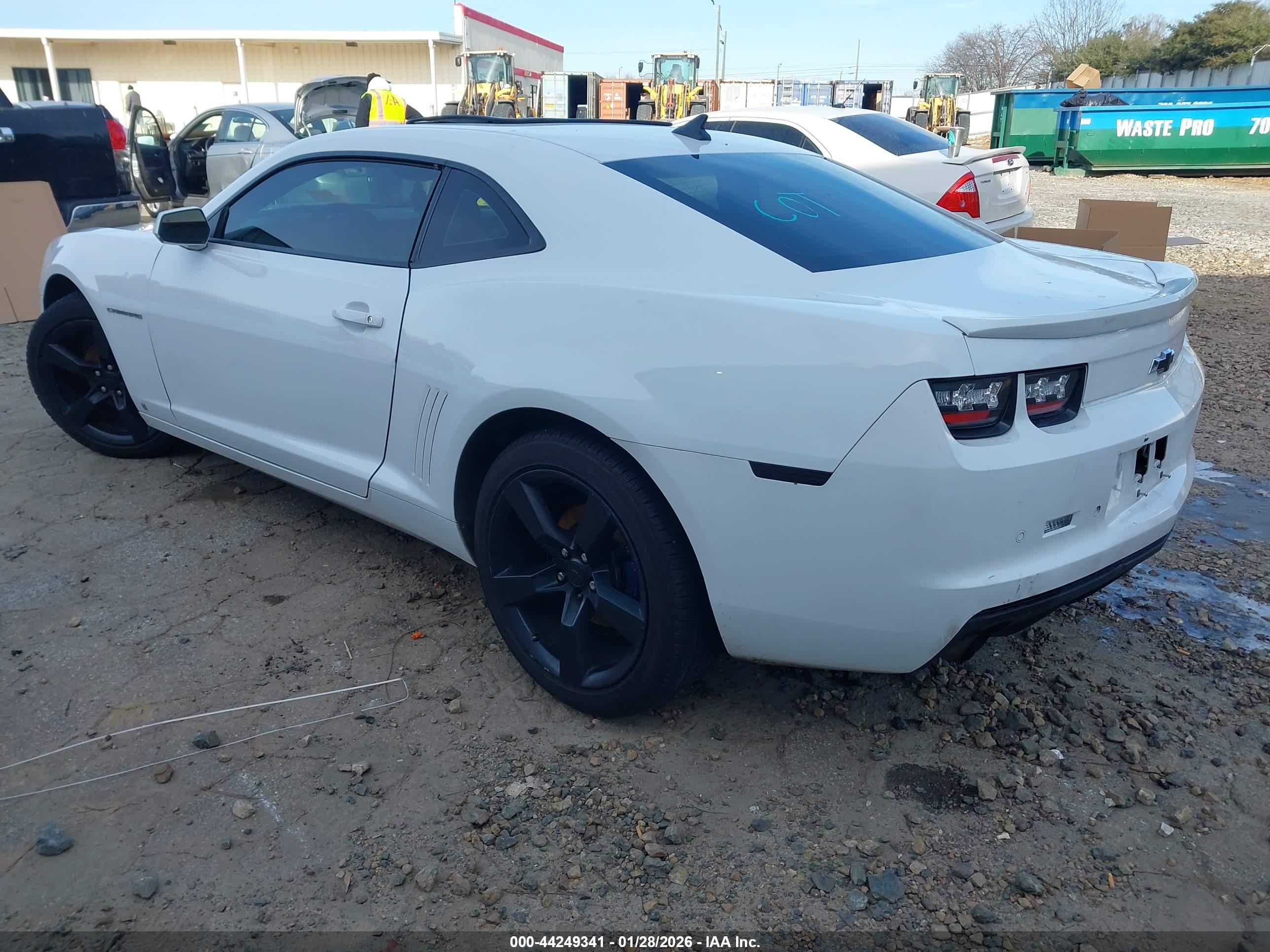CHEVROLET CAMARO image 3