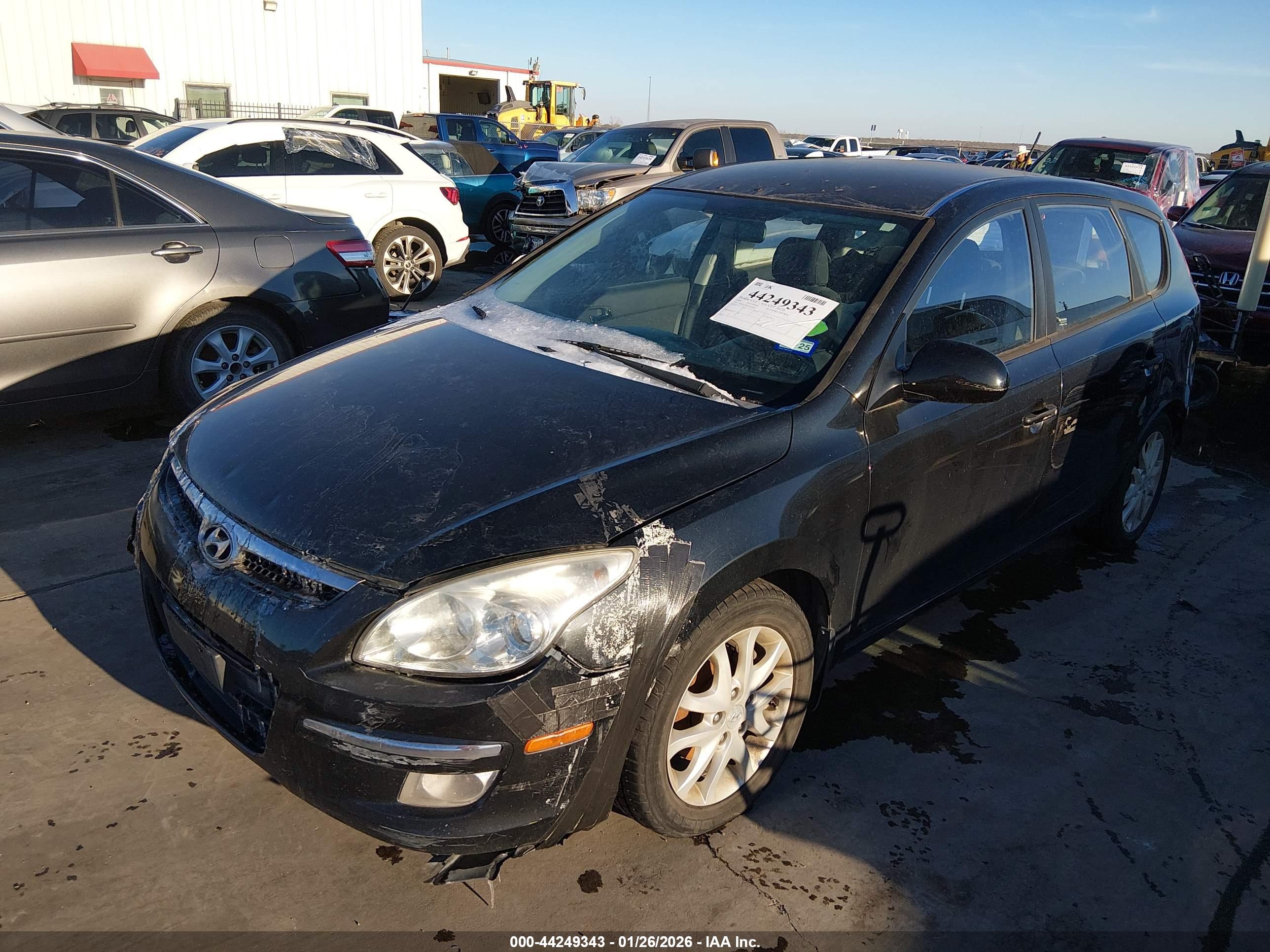 HYUNDAI ELANTRA image 2