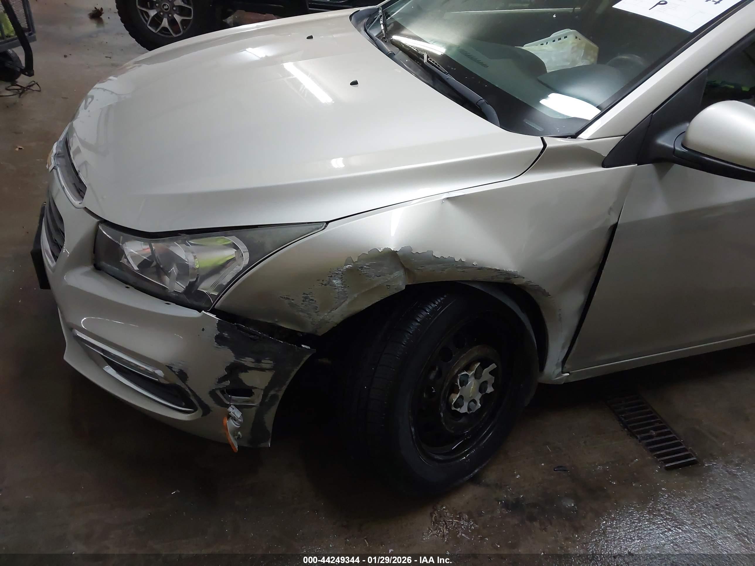 CHEVROLET CRUZE image 6