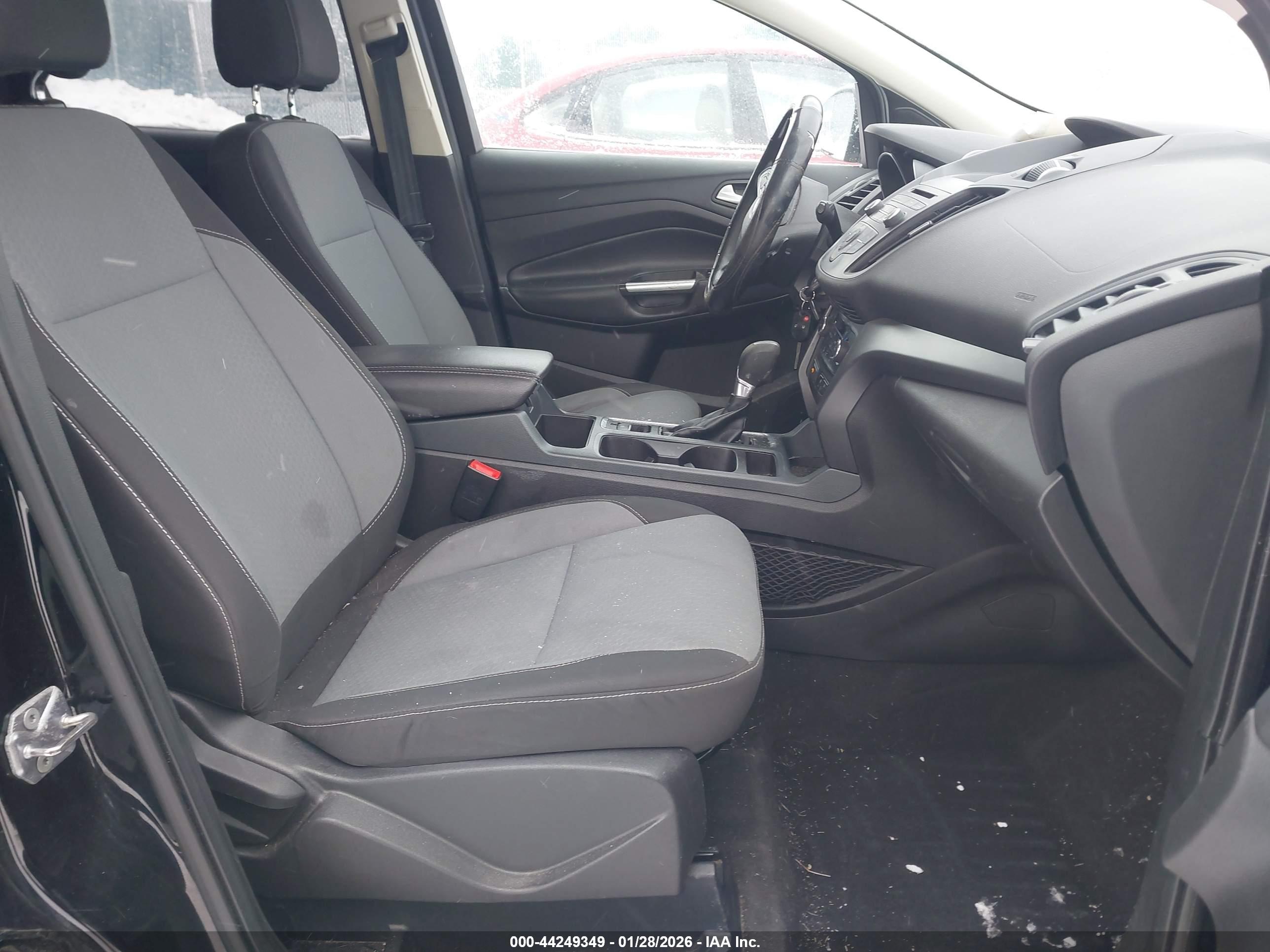 FORD ESCAPE image 5
