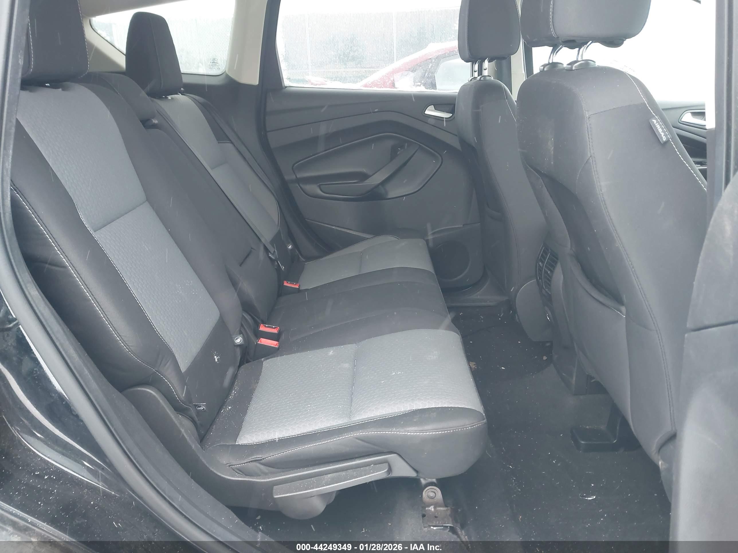 FORD ESCAPE image 8