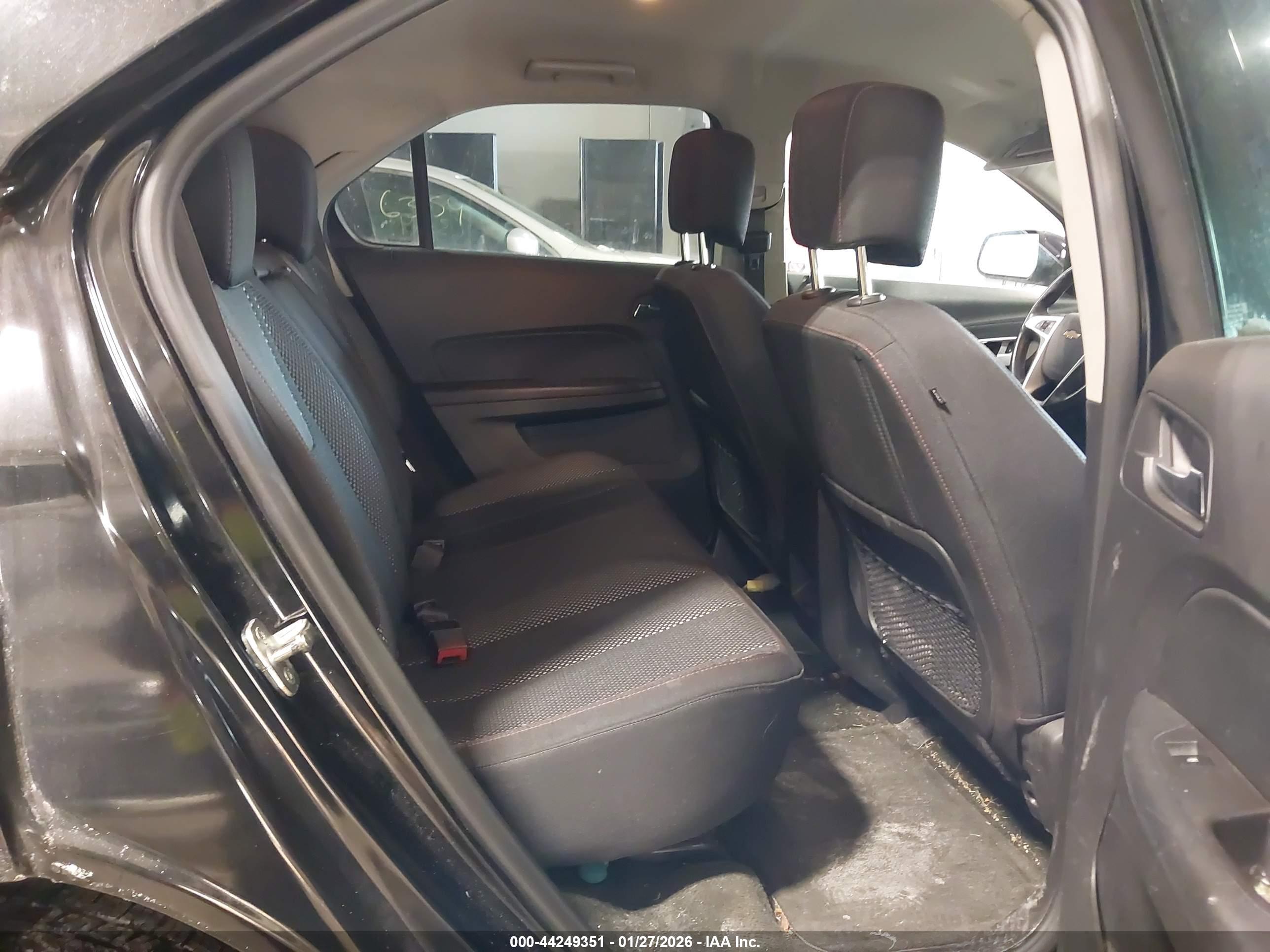 CHEVROLET EQUINOX image 8