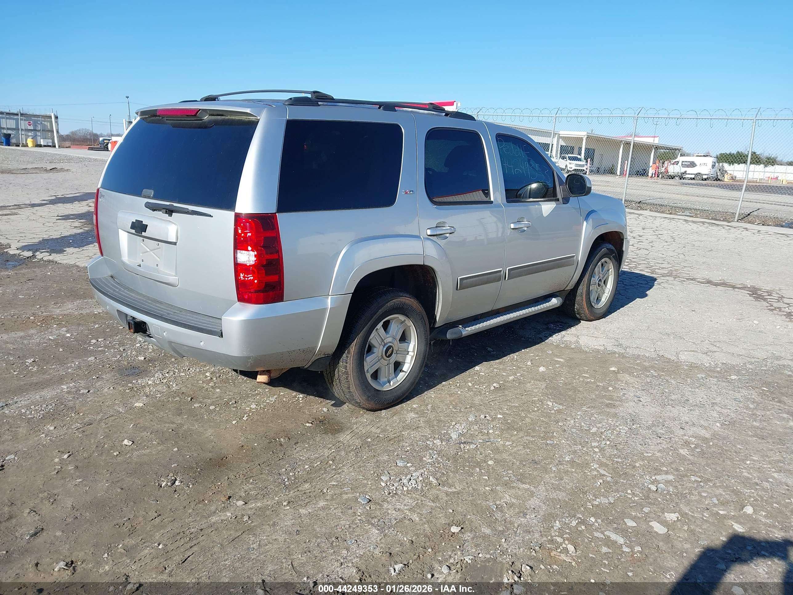 CHEVROLET TAHOE image 4