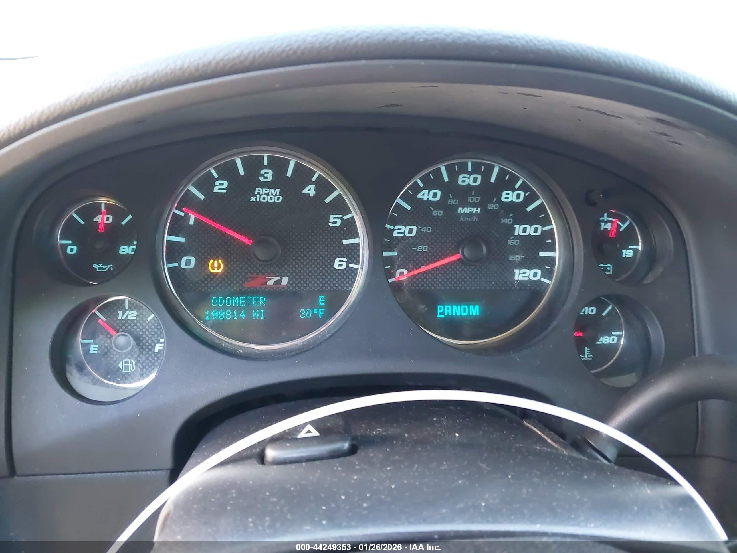 CHEVROLET TAHOE image 7