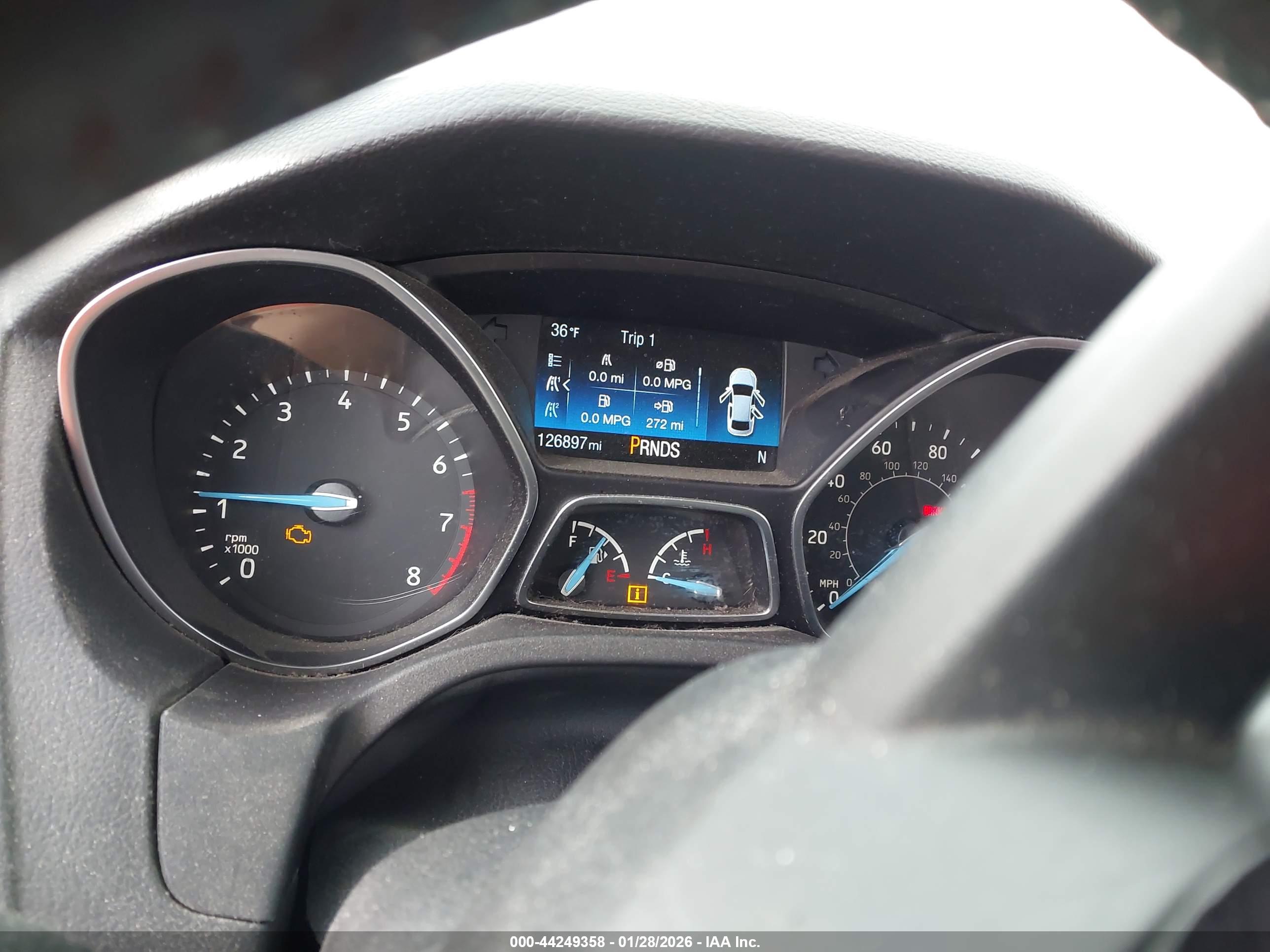 FORD FOCUS image 7