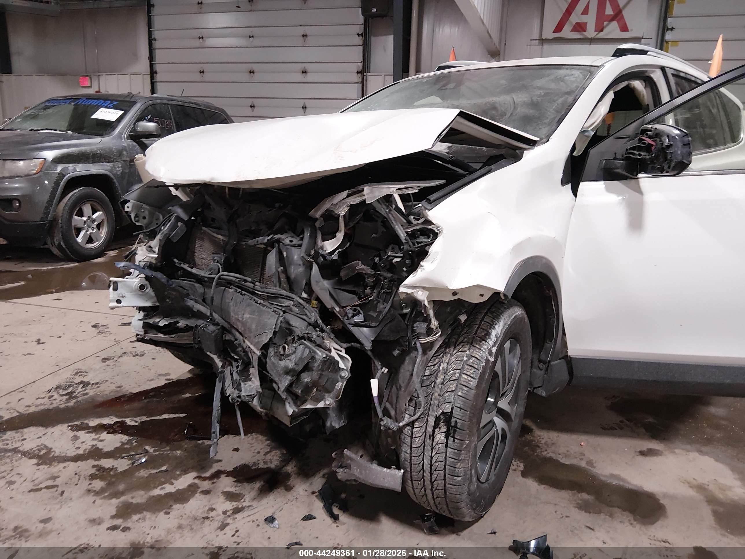 TOYOTA RAV4 image 6