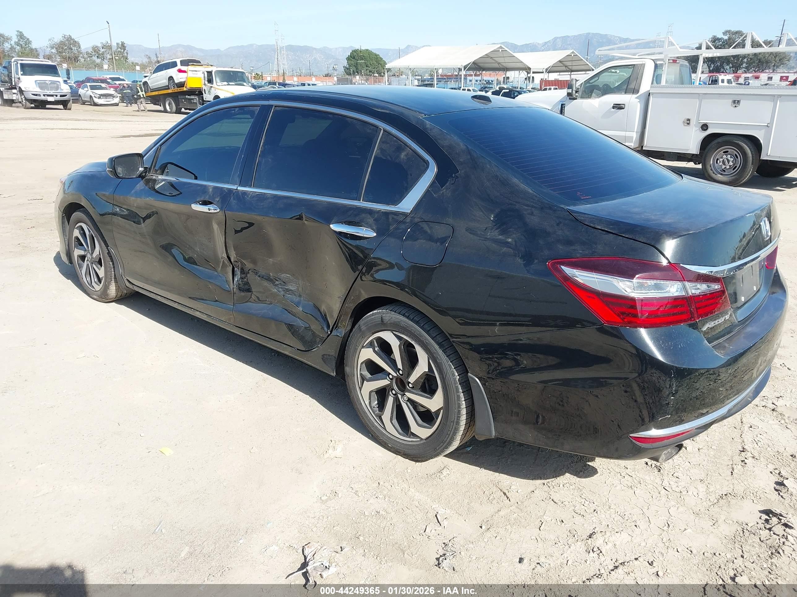HONDA ACCORD image 3