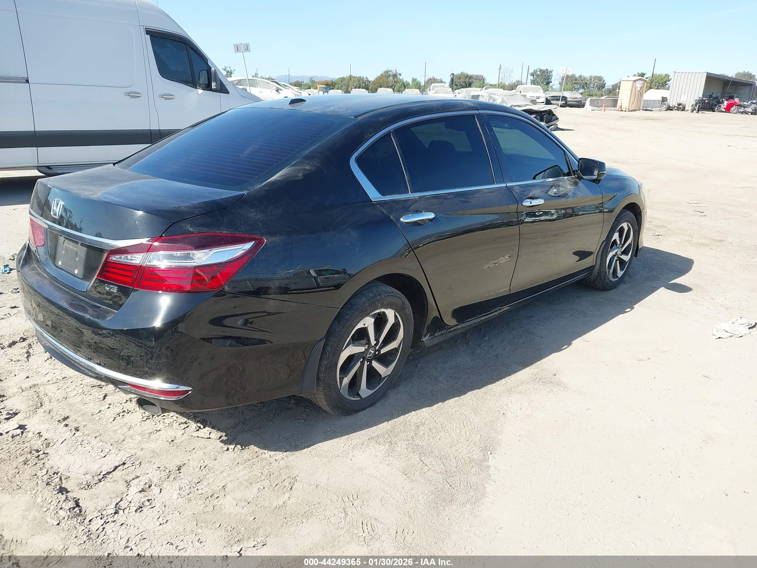 HONDA ACCORD image 4