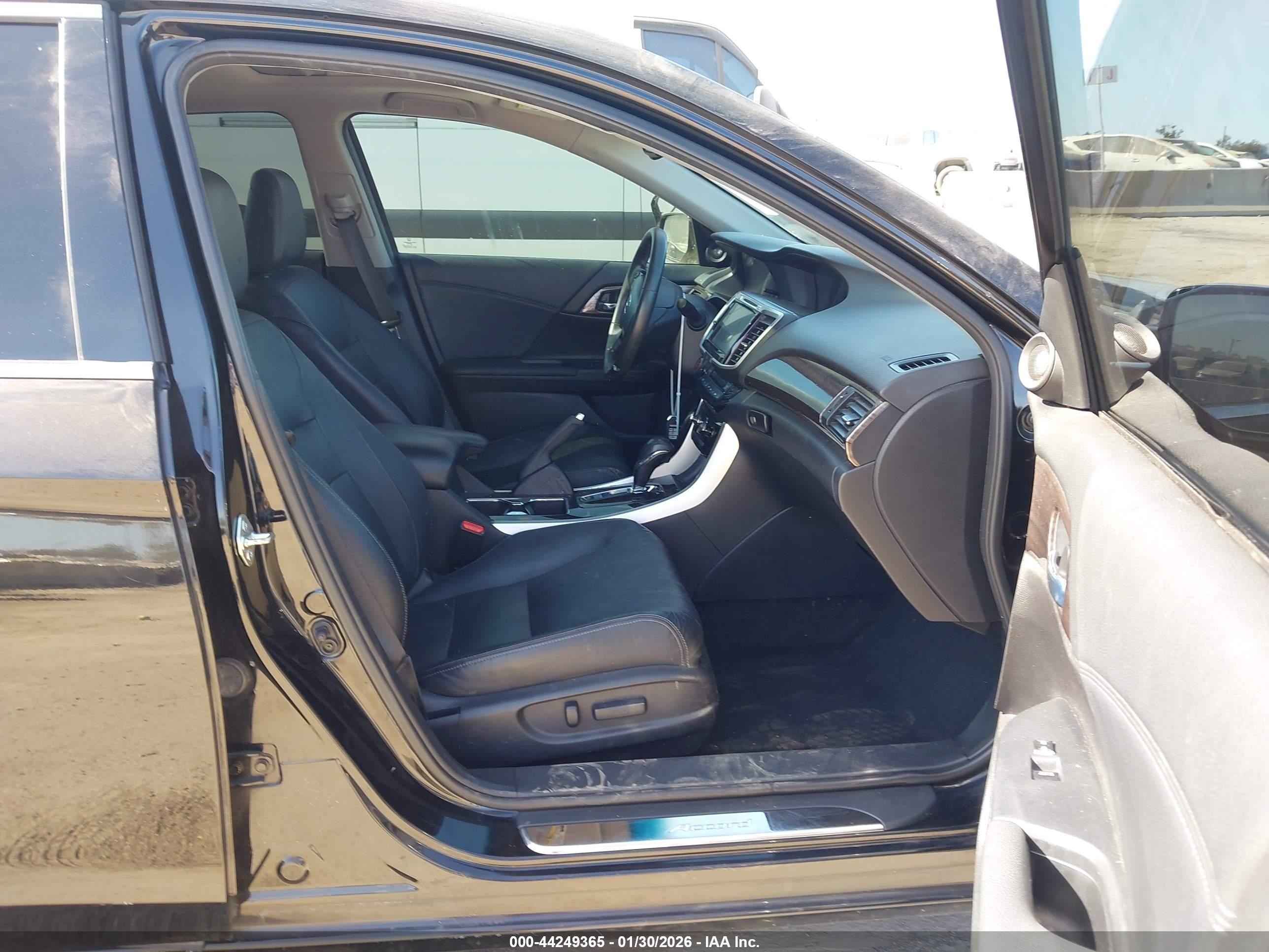 HONDA ACCORD image 5