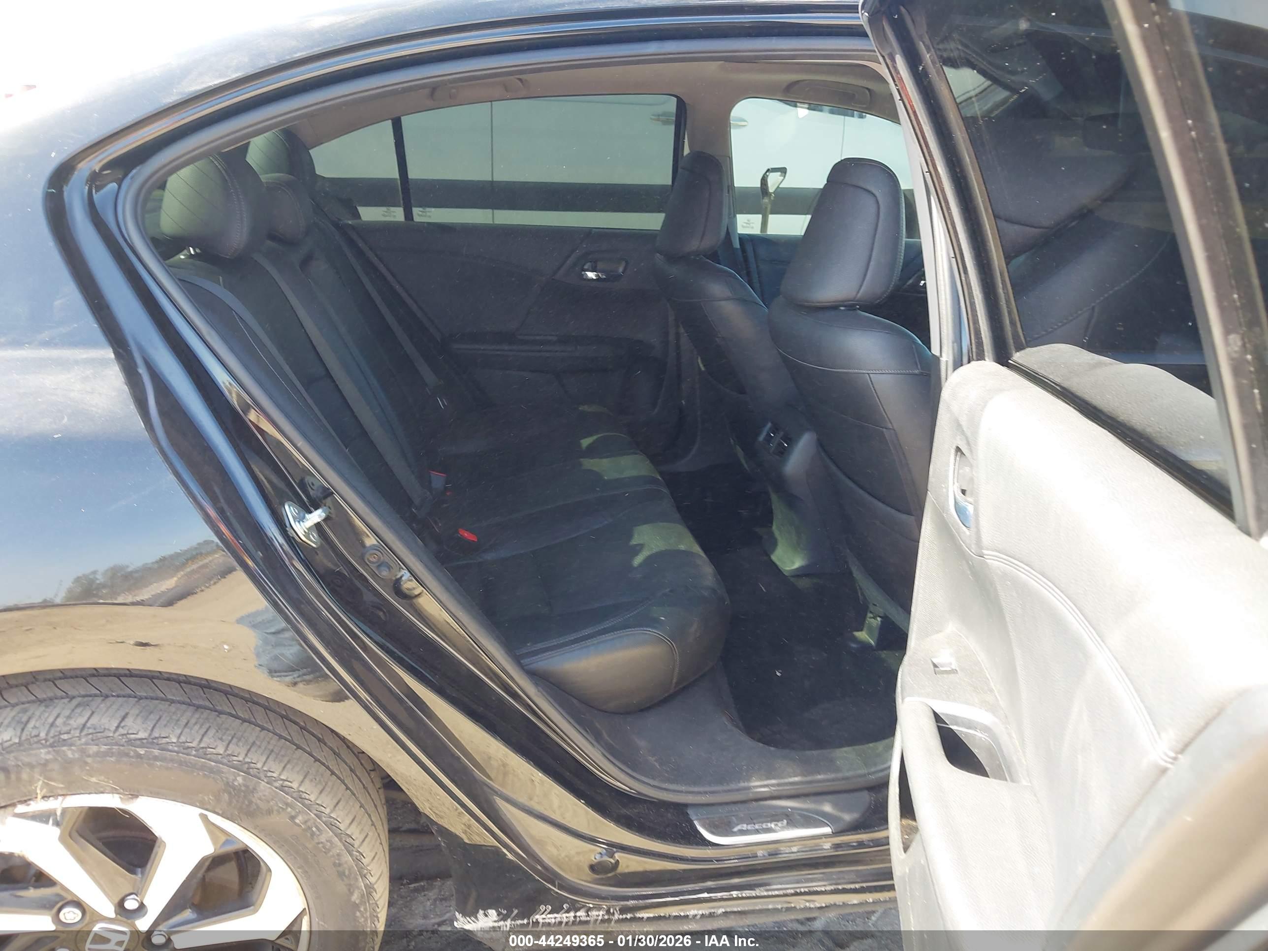 HONDA ACCORD image 8