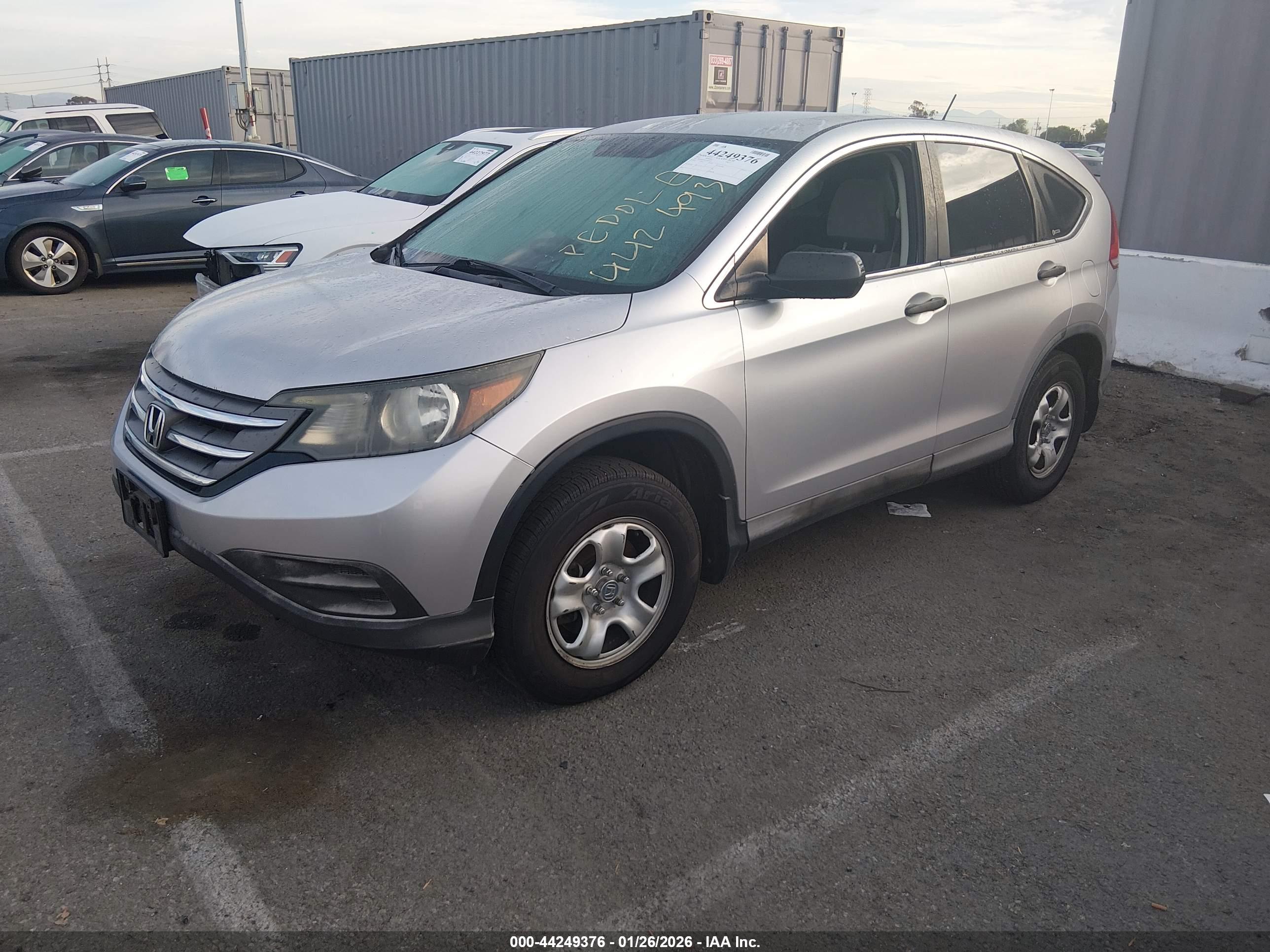 HONDA CR-V image 2