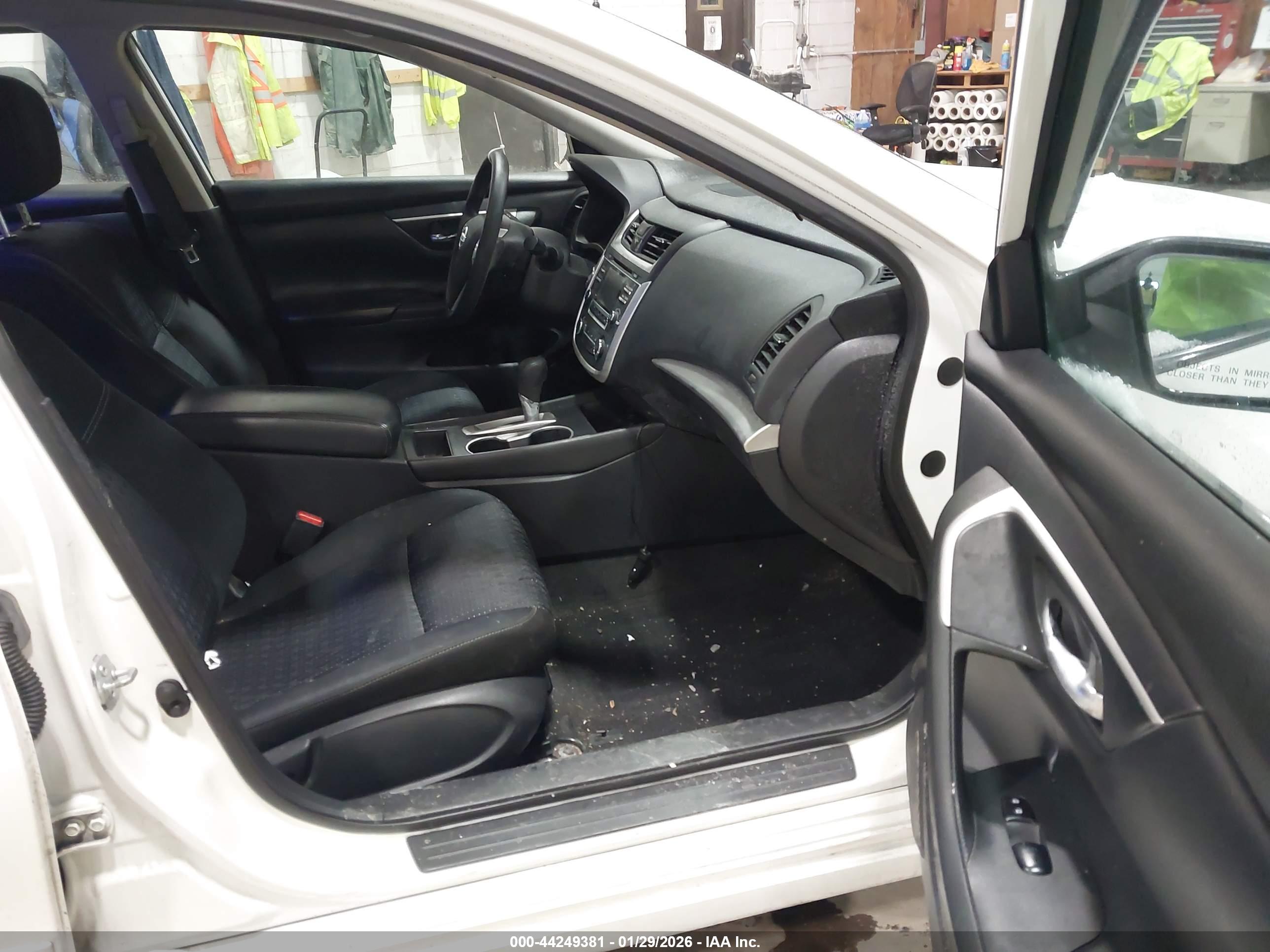 NISSAN ALTIMA image 5