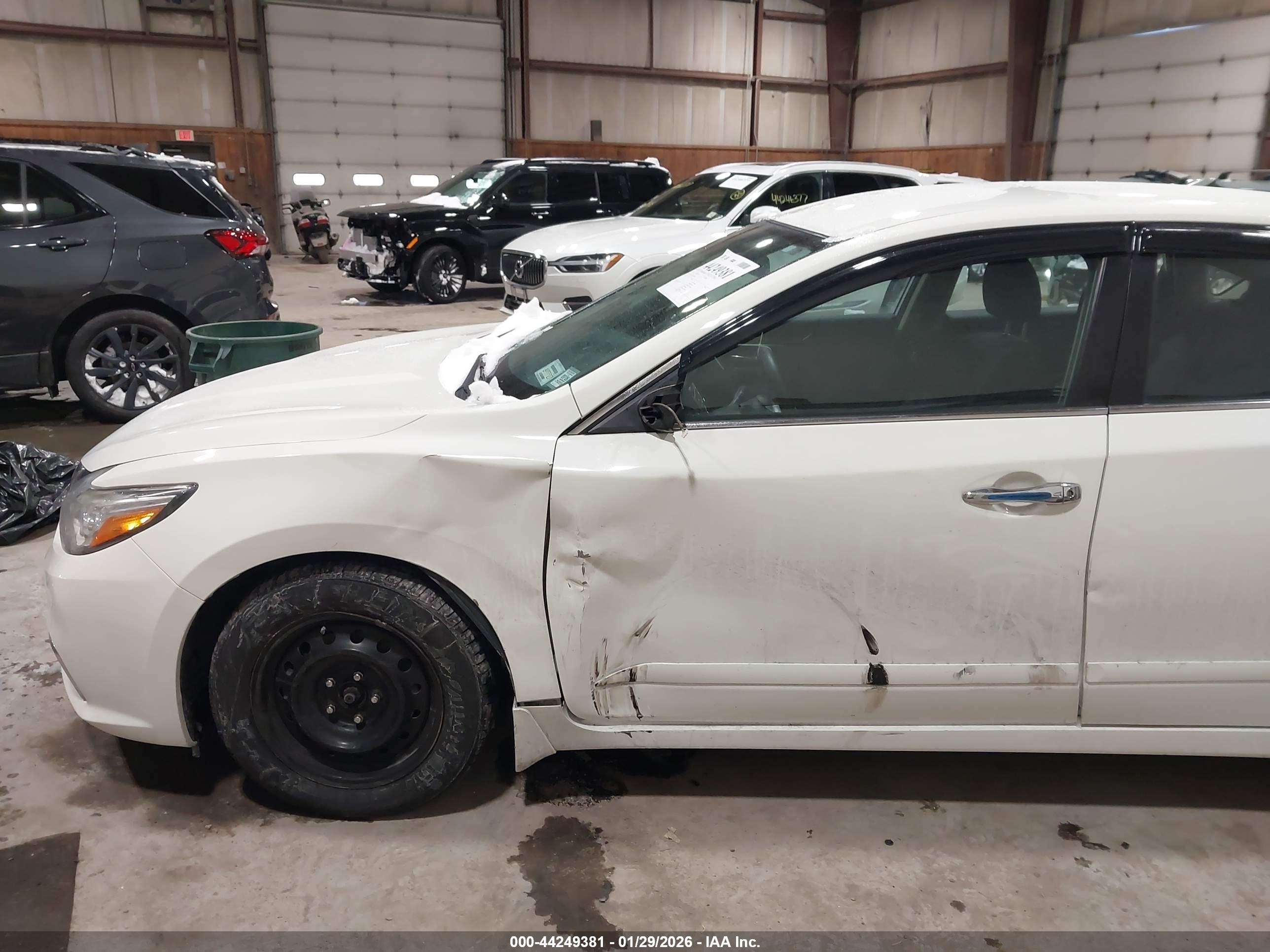 NISSAN ALTIMA image 6