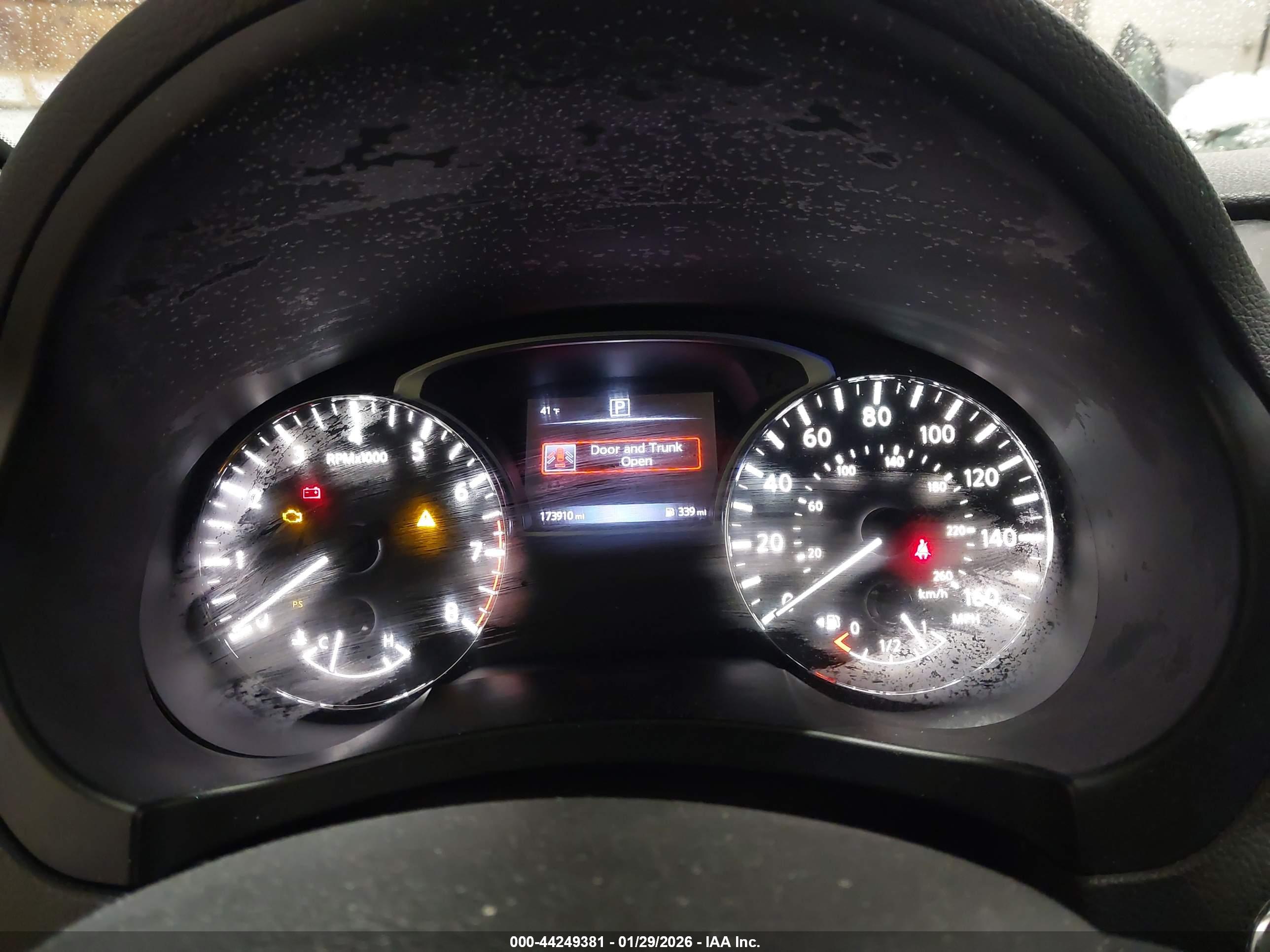 NISSAN ALTIMA image 7