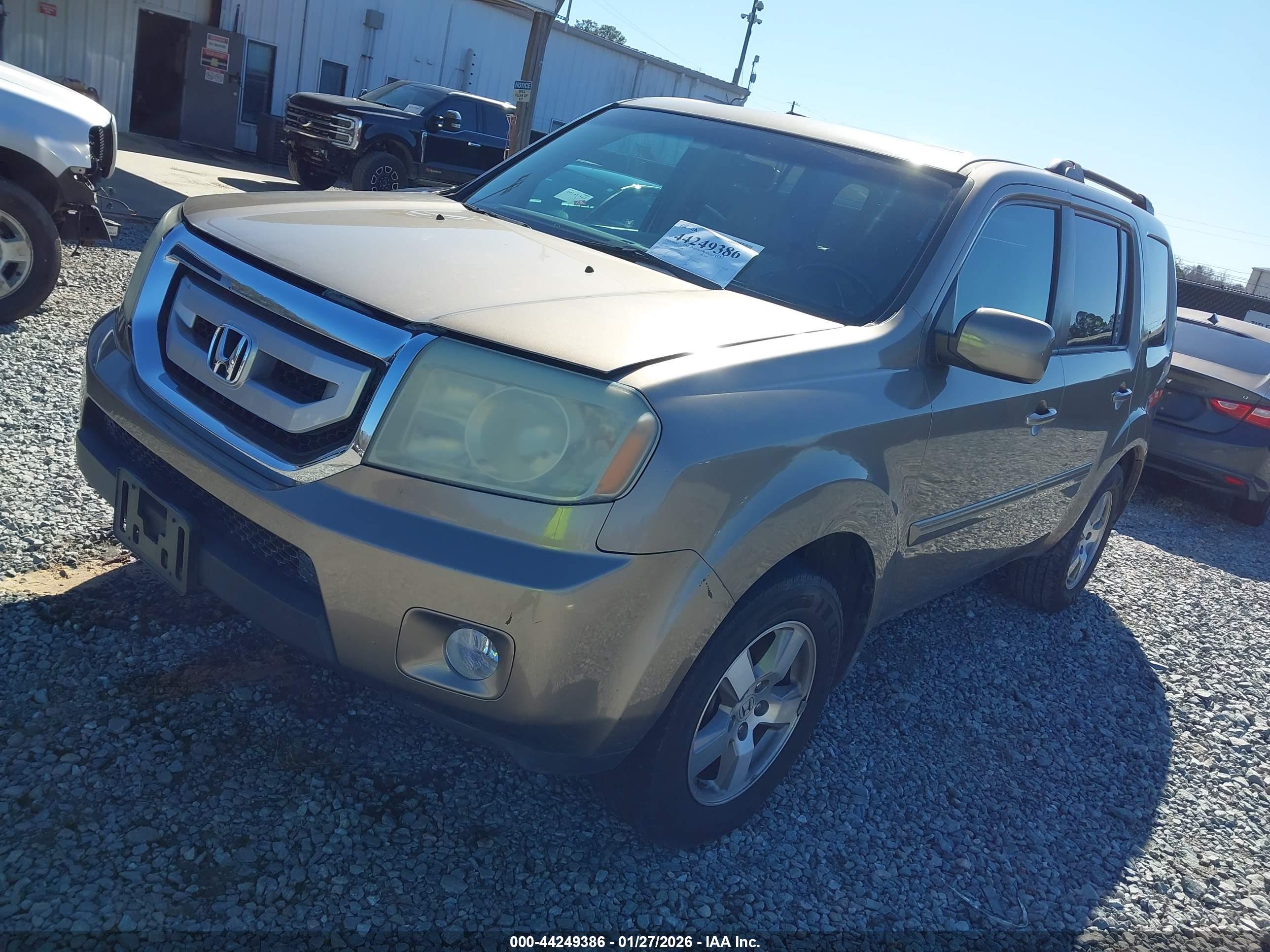 HONDA PILOT image 2