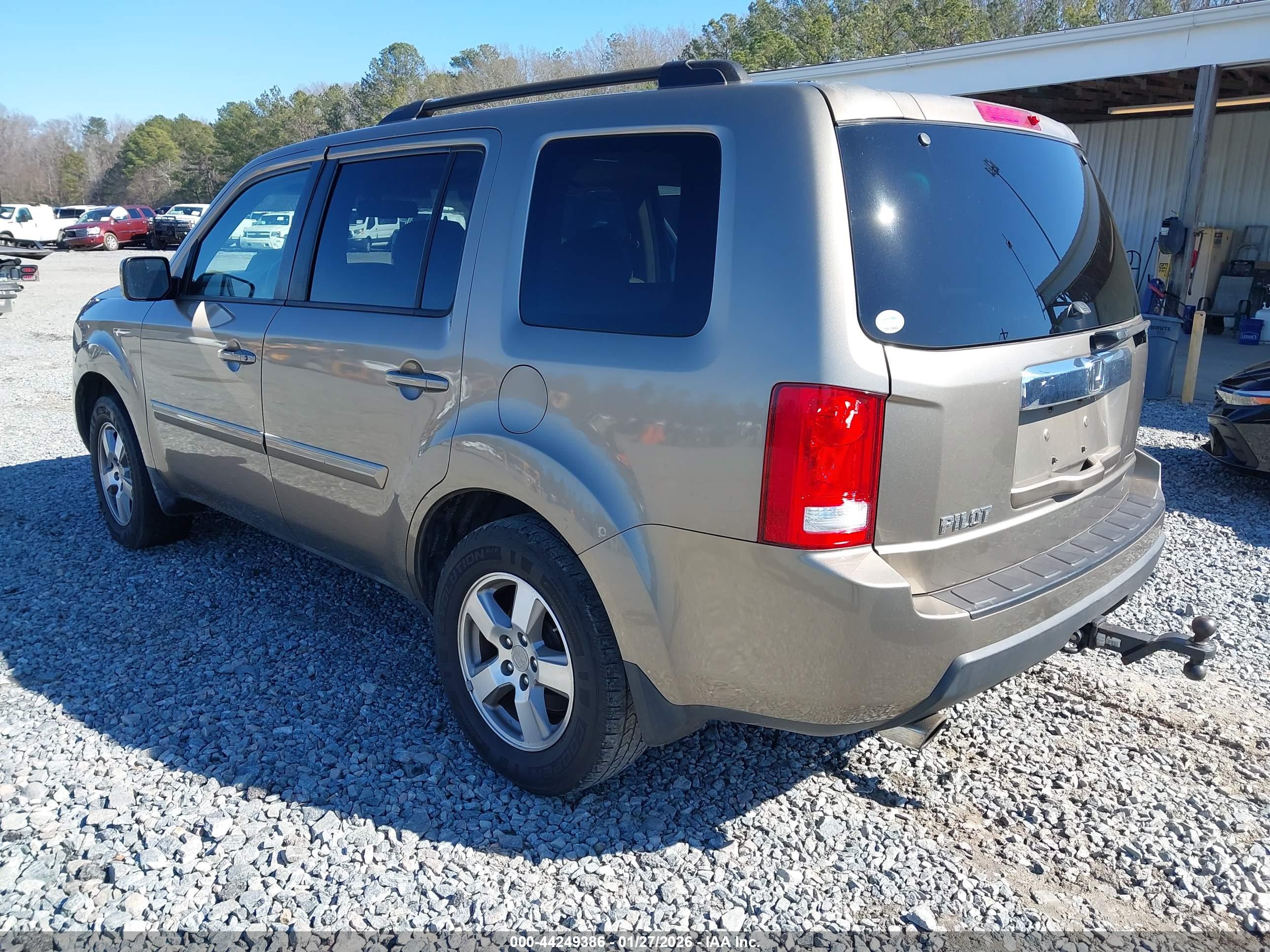 HONDA PILOT image 3