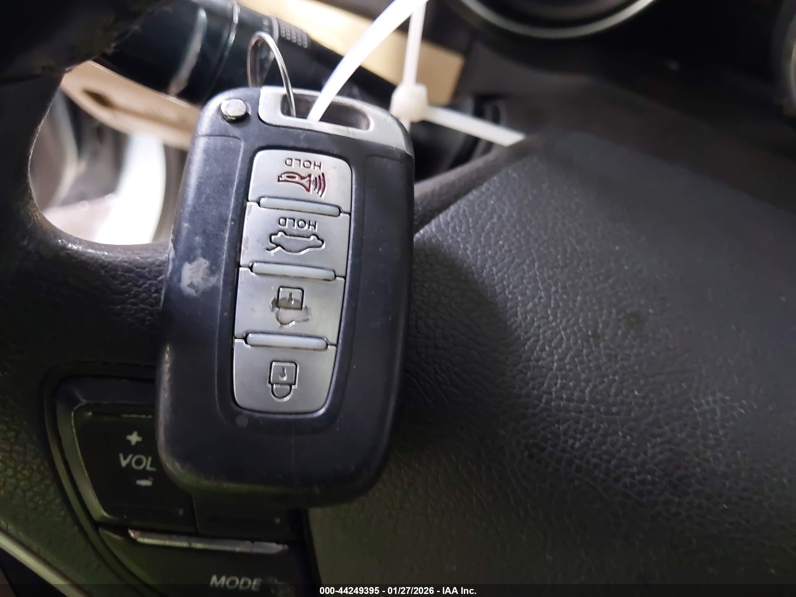 HYUNDAI SONATA image 11