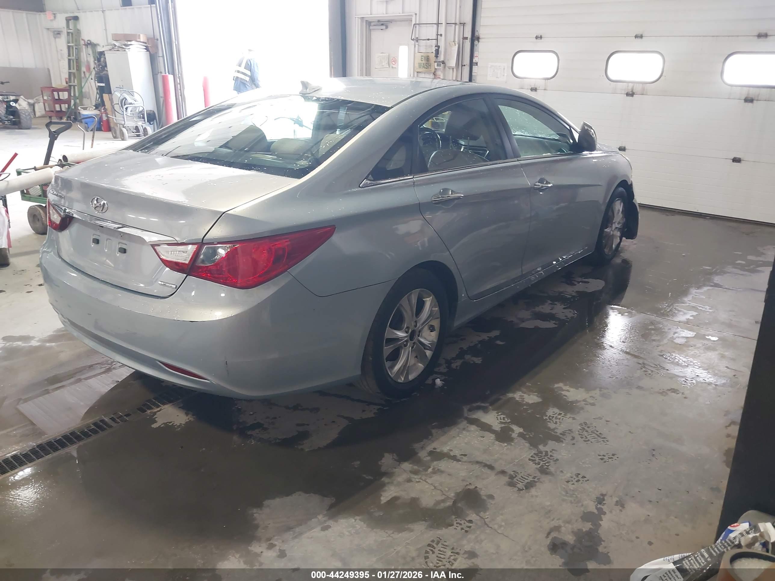 HYUNDAI SONATA image 4