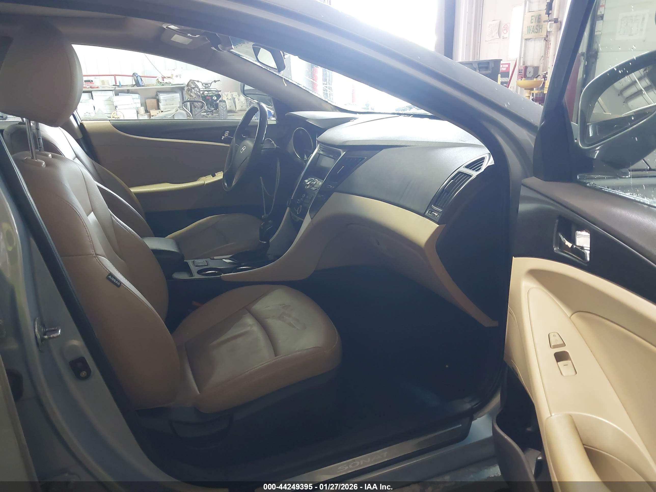 HYUNDAI SONATA image 5