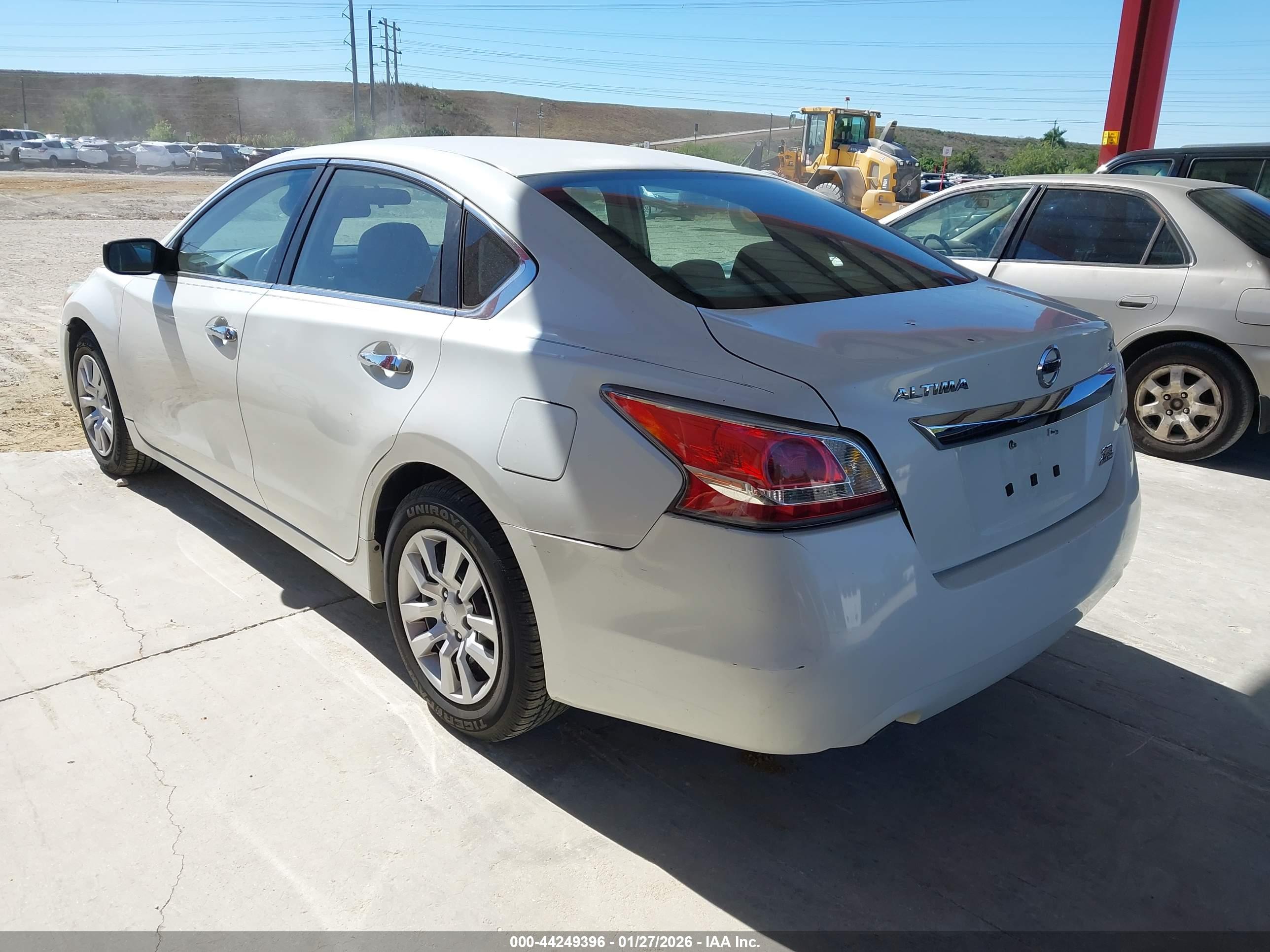 NISSAN ALTIMA image 3