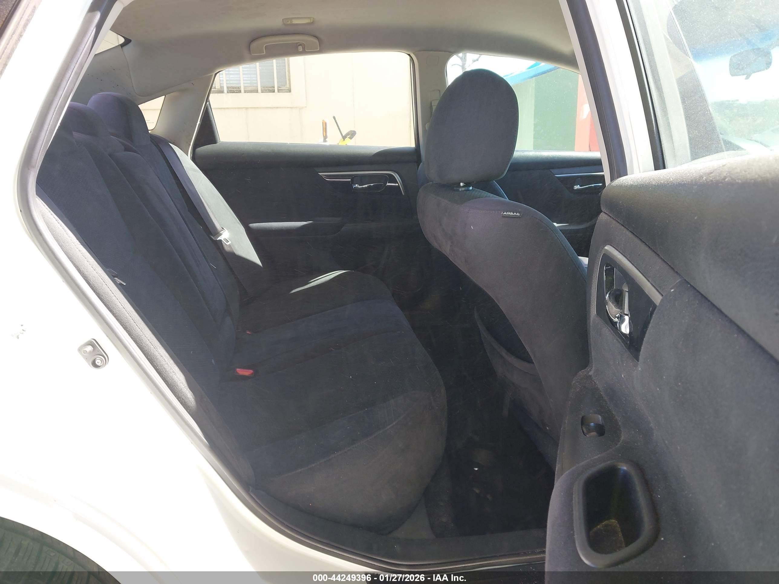 NISSAN ALTIMA image 8