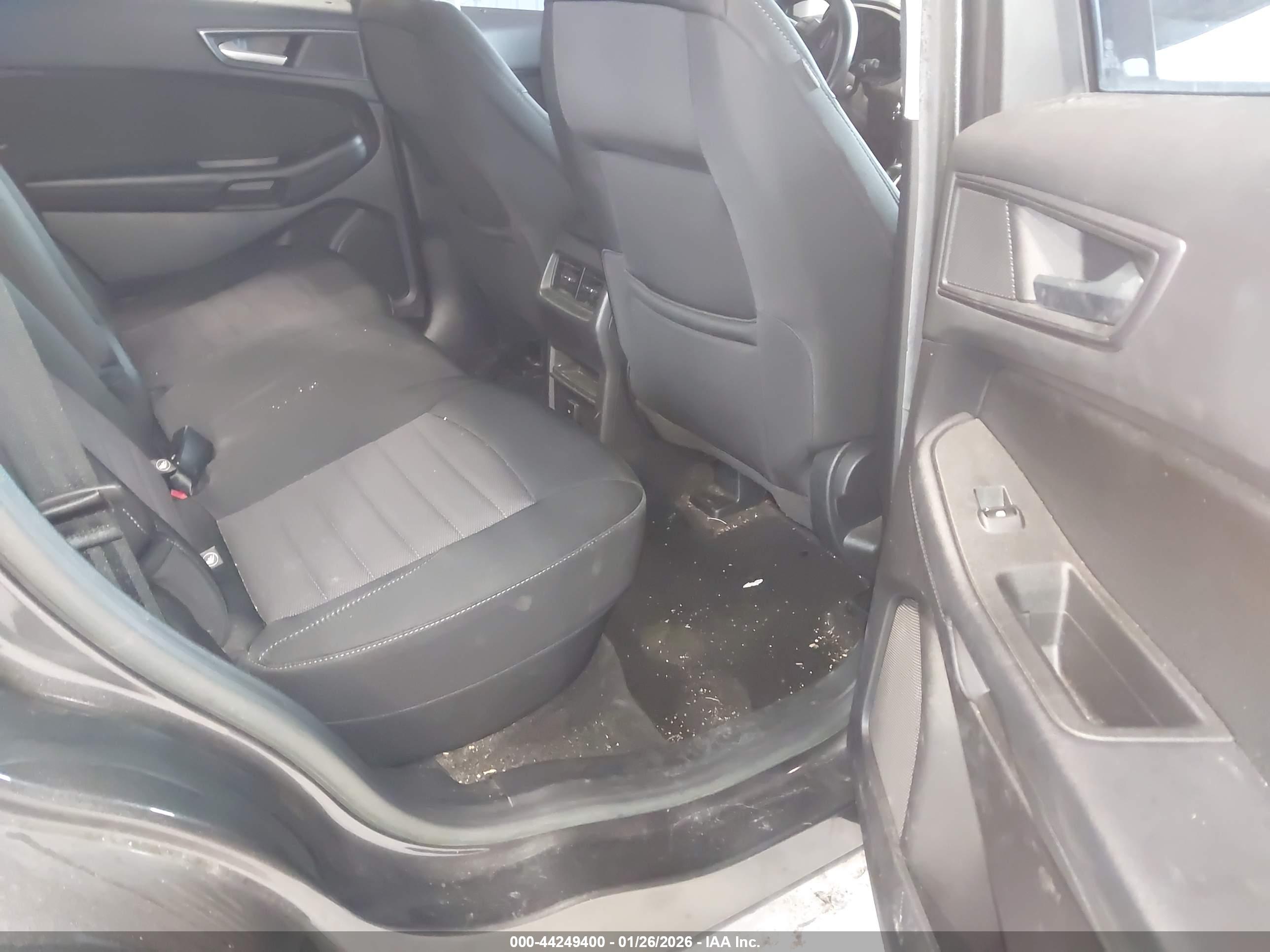 FORD EDGE image 8