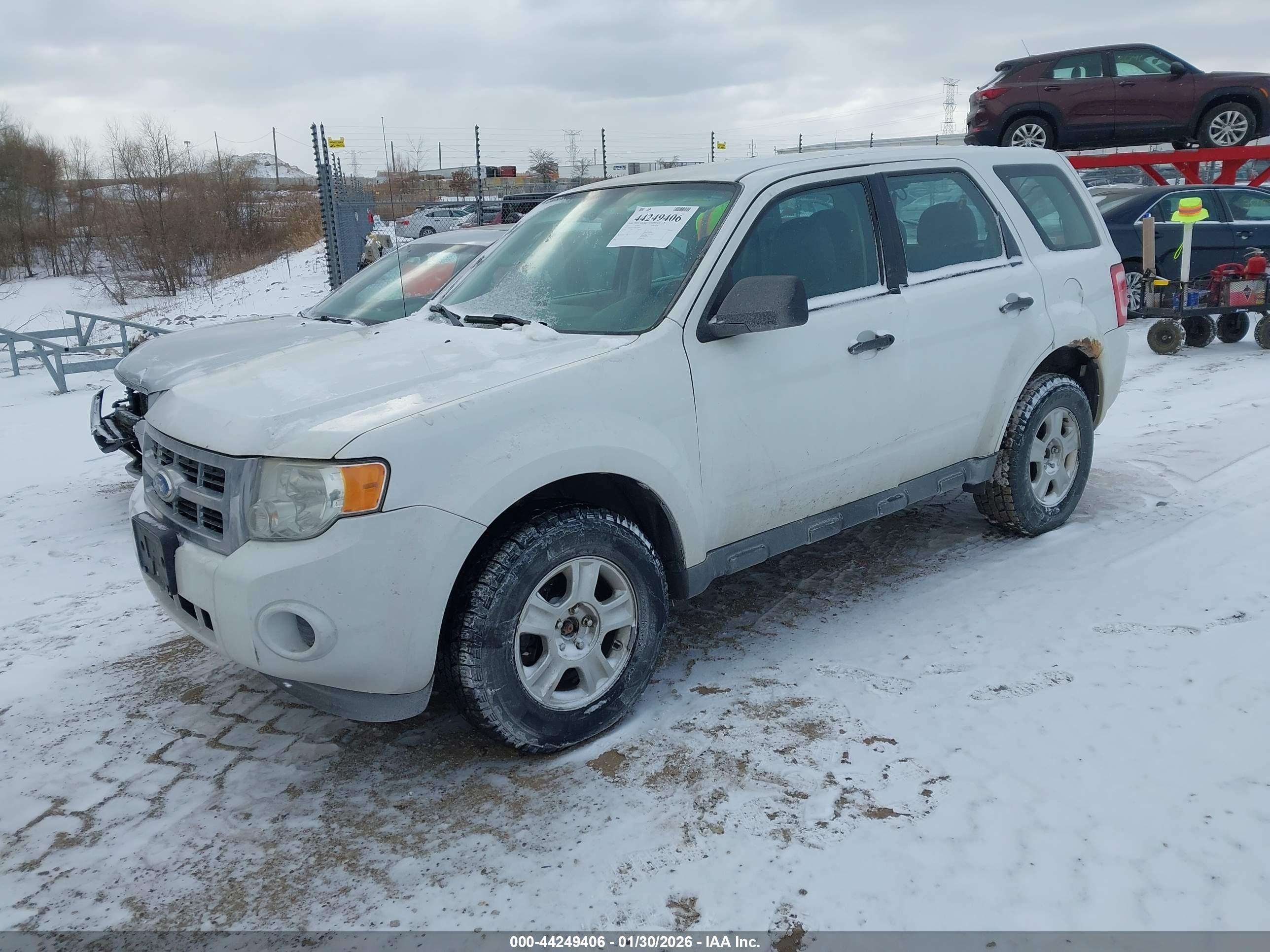 FORD ESCAPE image 2