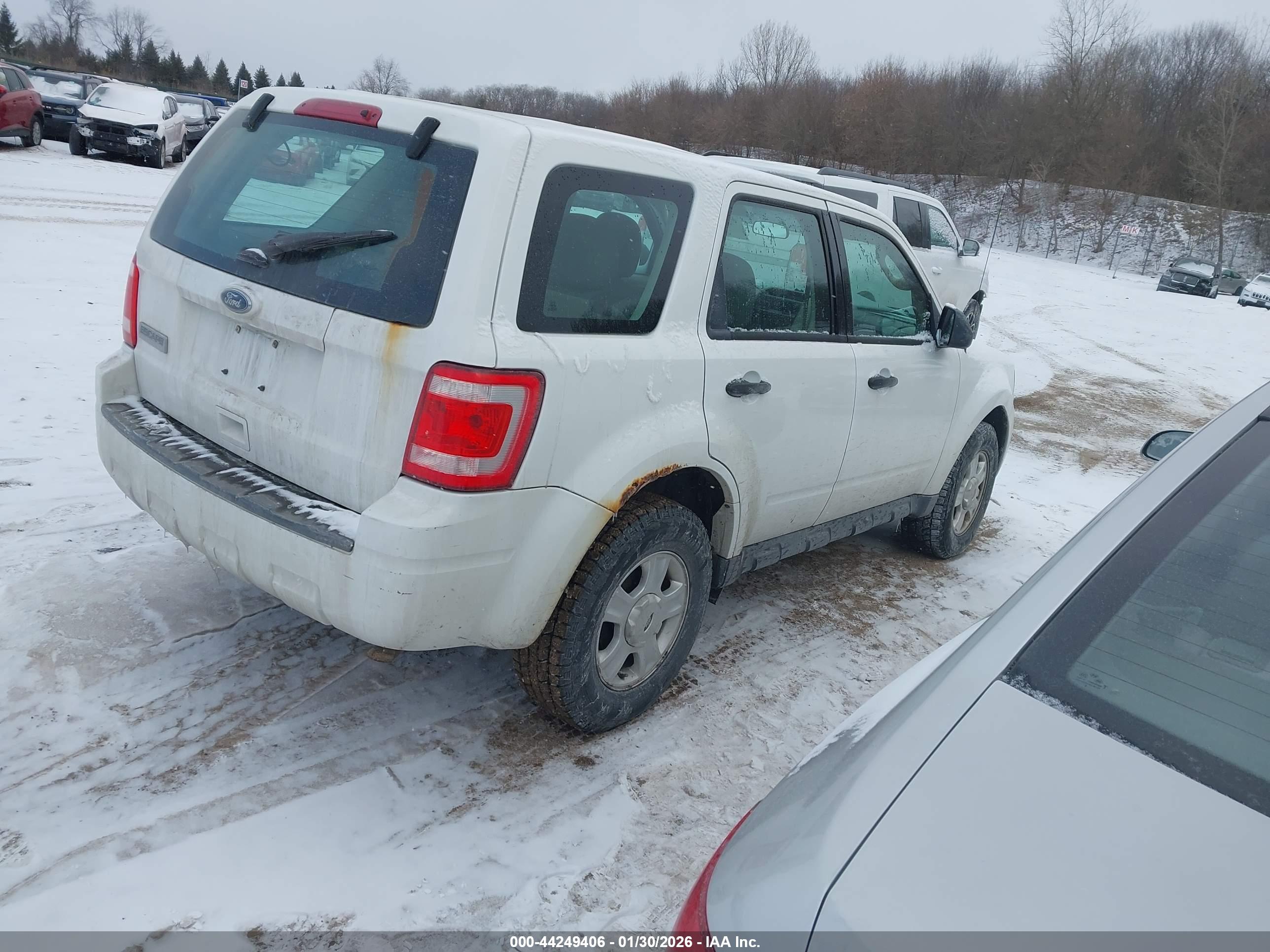 FORD ESCAPE image 4