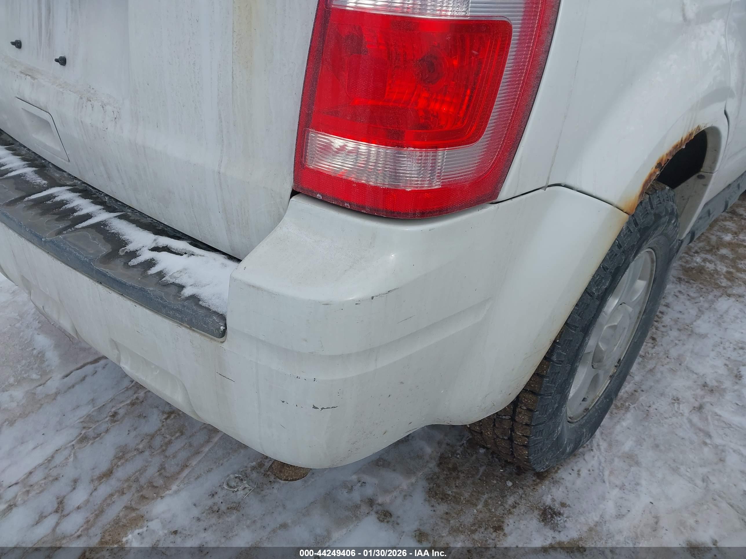FORD ESCAPE image 6
