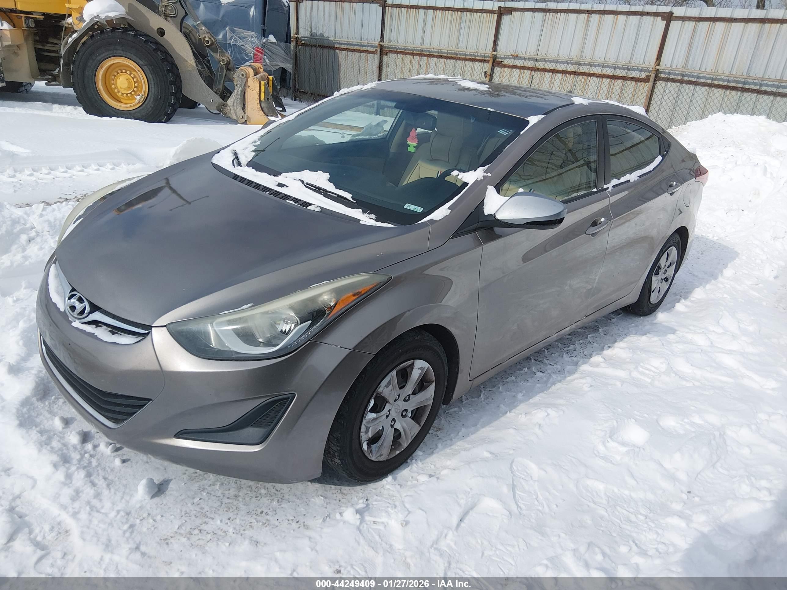 HYUNDAI ELANTRA image 2