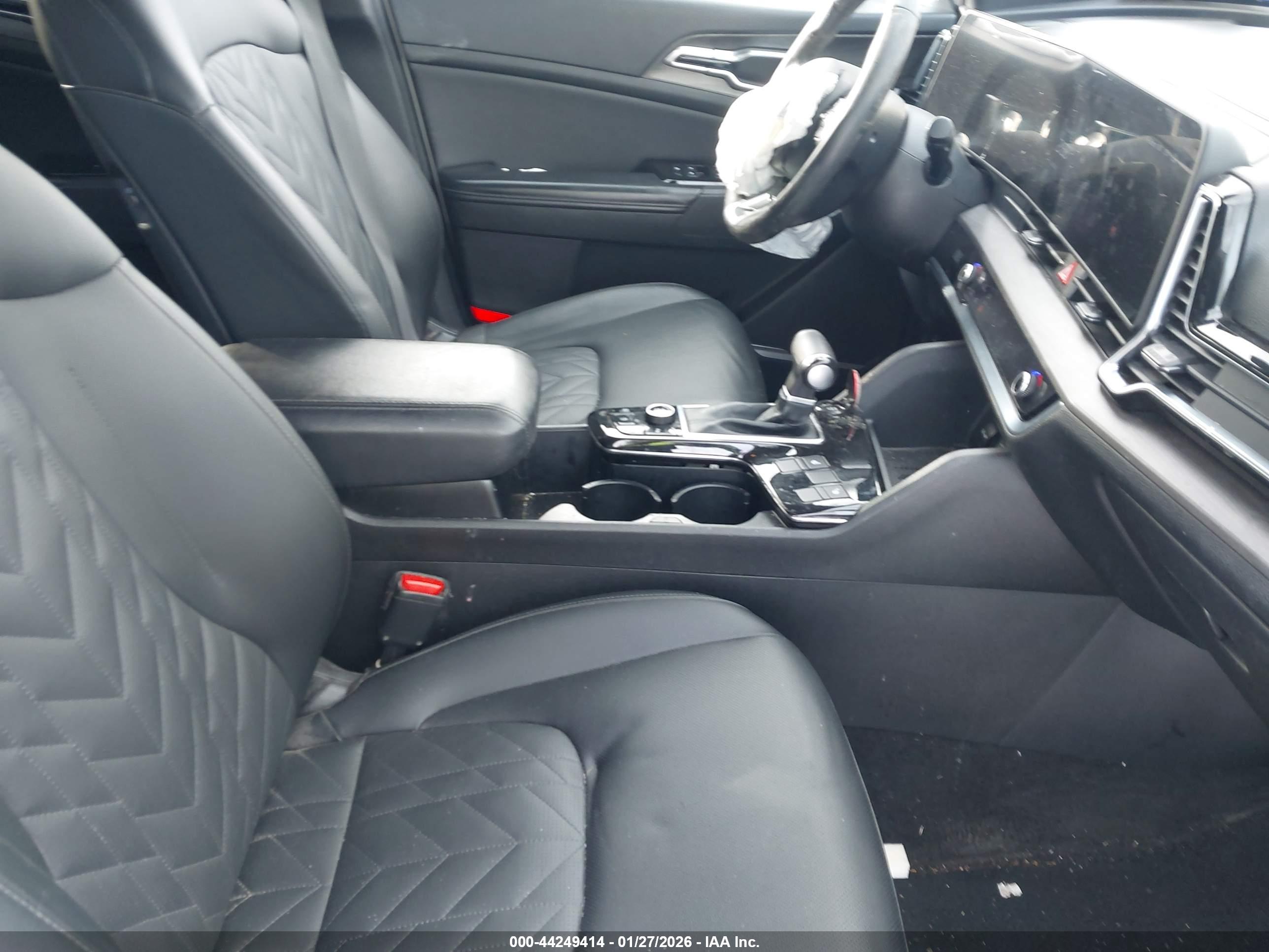 KIA SPORTAGE image 5