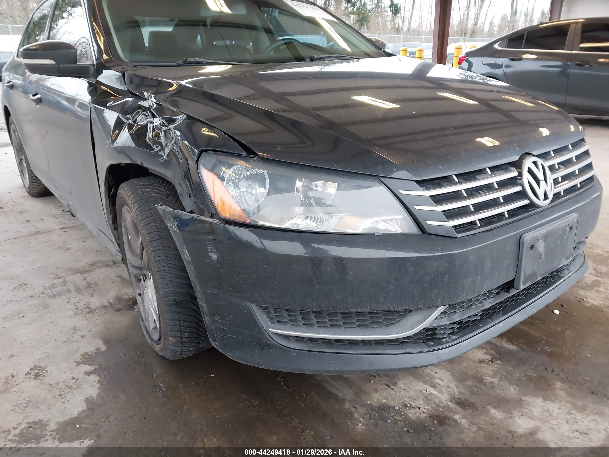 VOLKSWAGEN PASSAT image 6