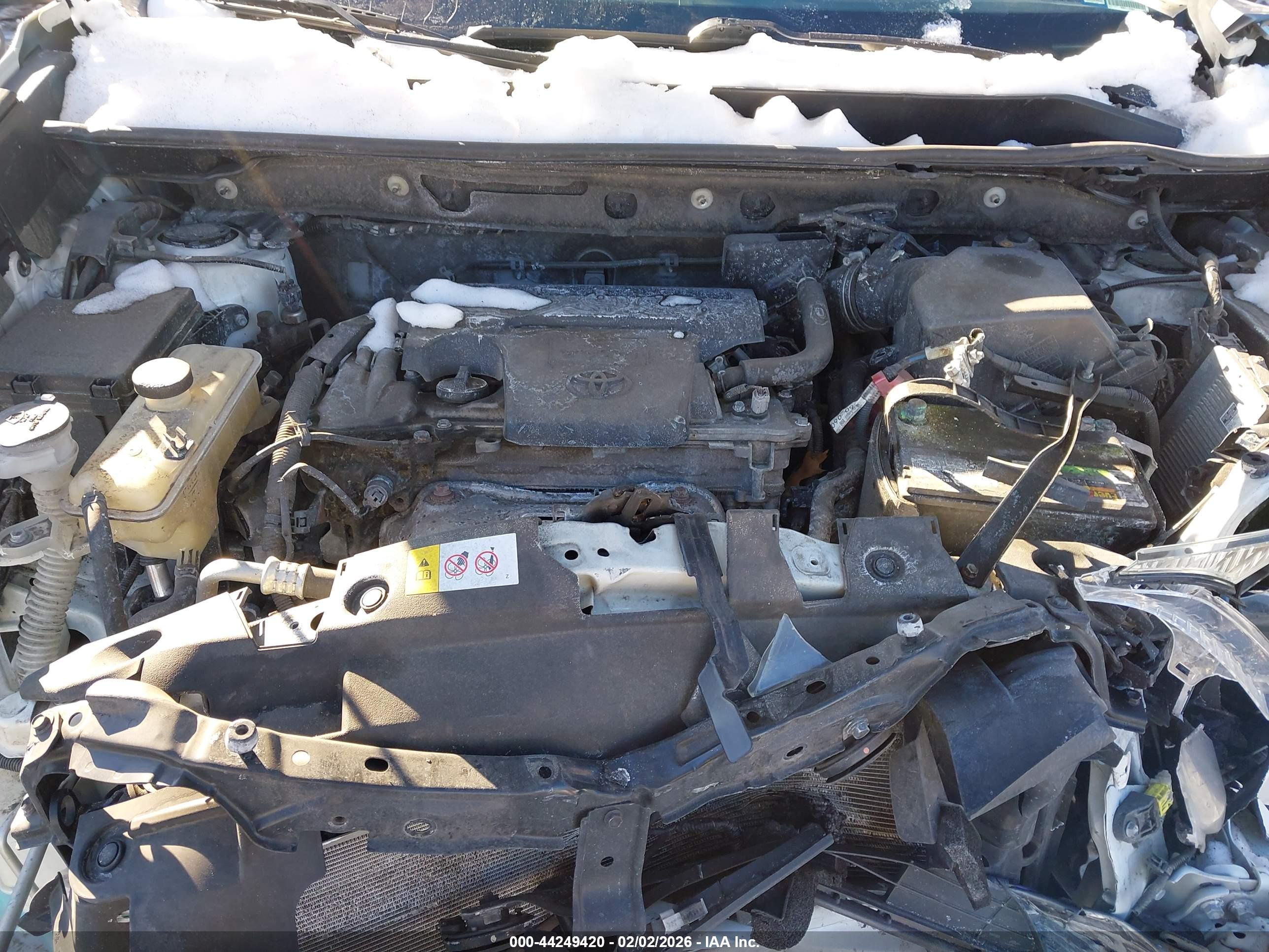 TOYOTA RAV4 image 10