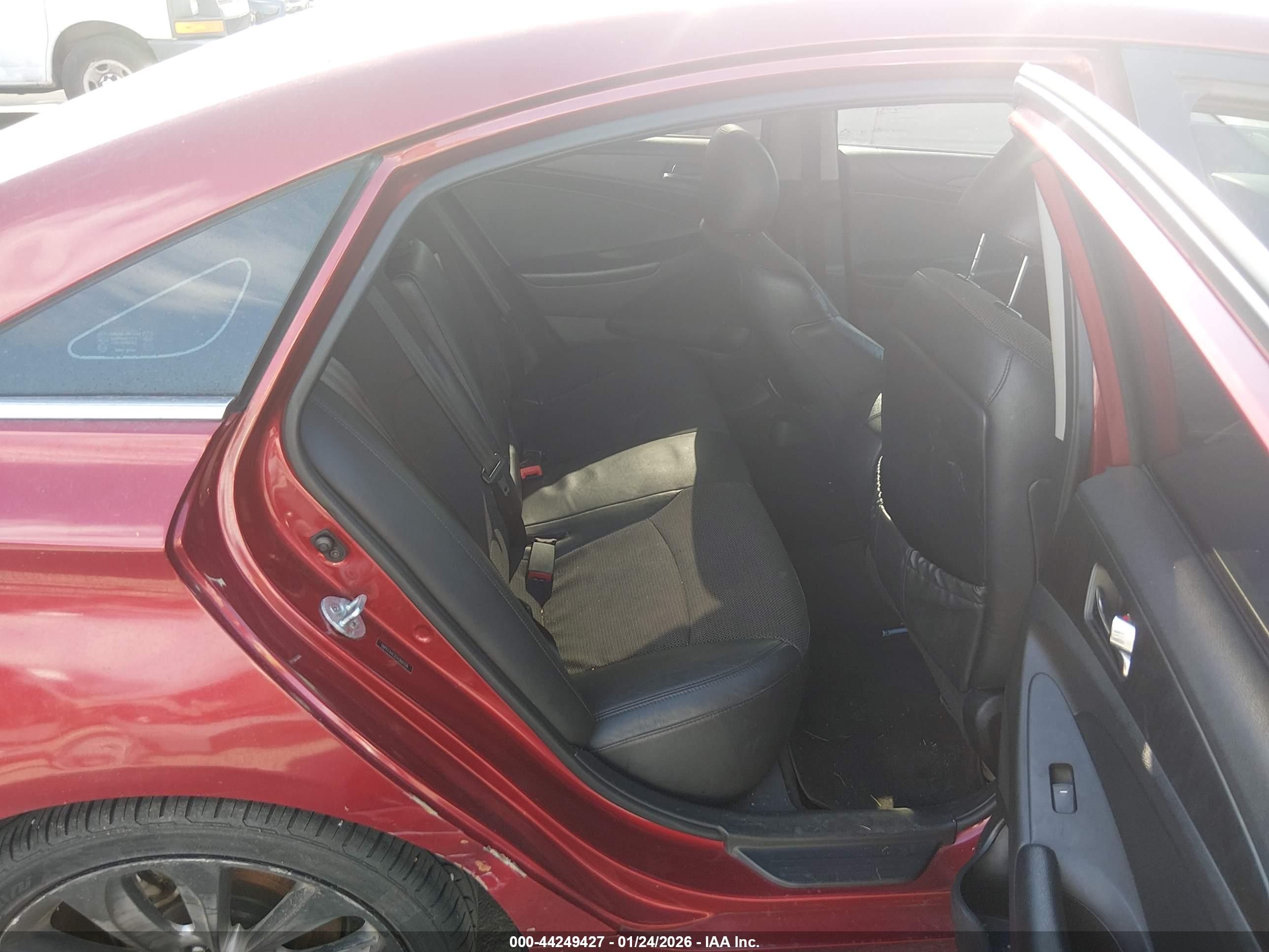 HYUNDAI SONATA image 8