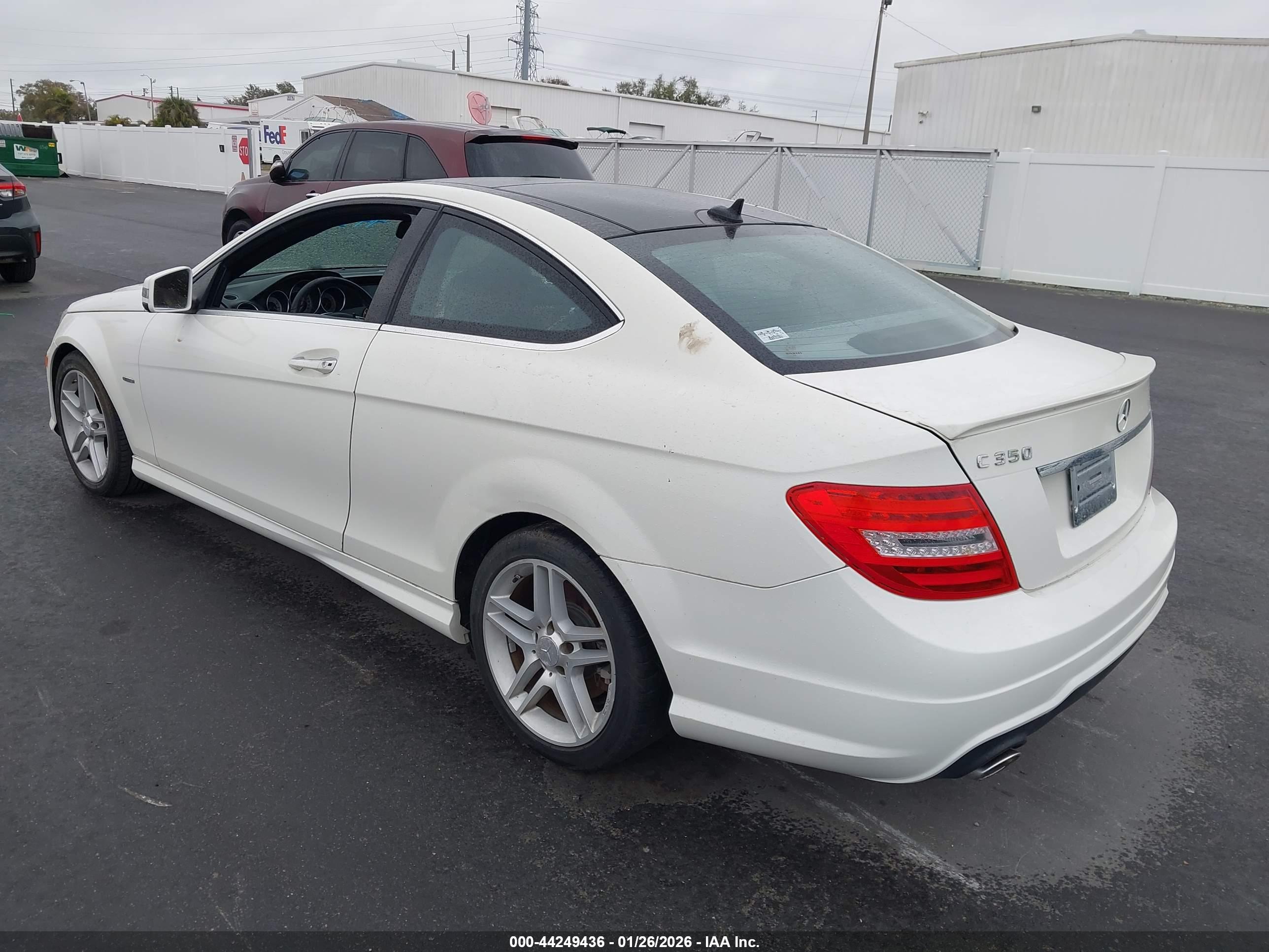 MERCEDES-BENZ C image 3