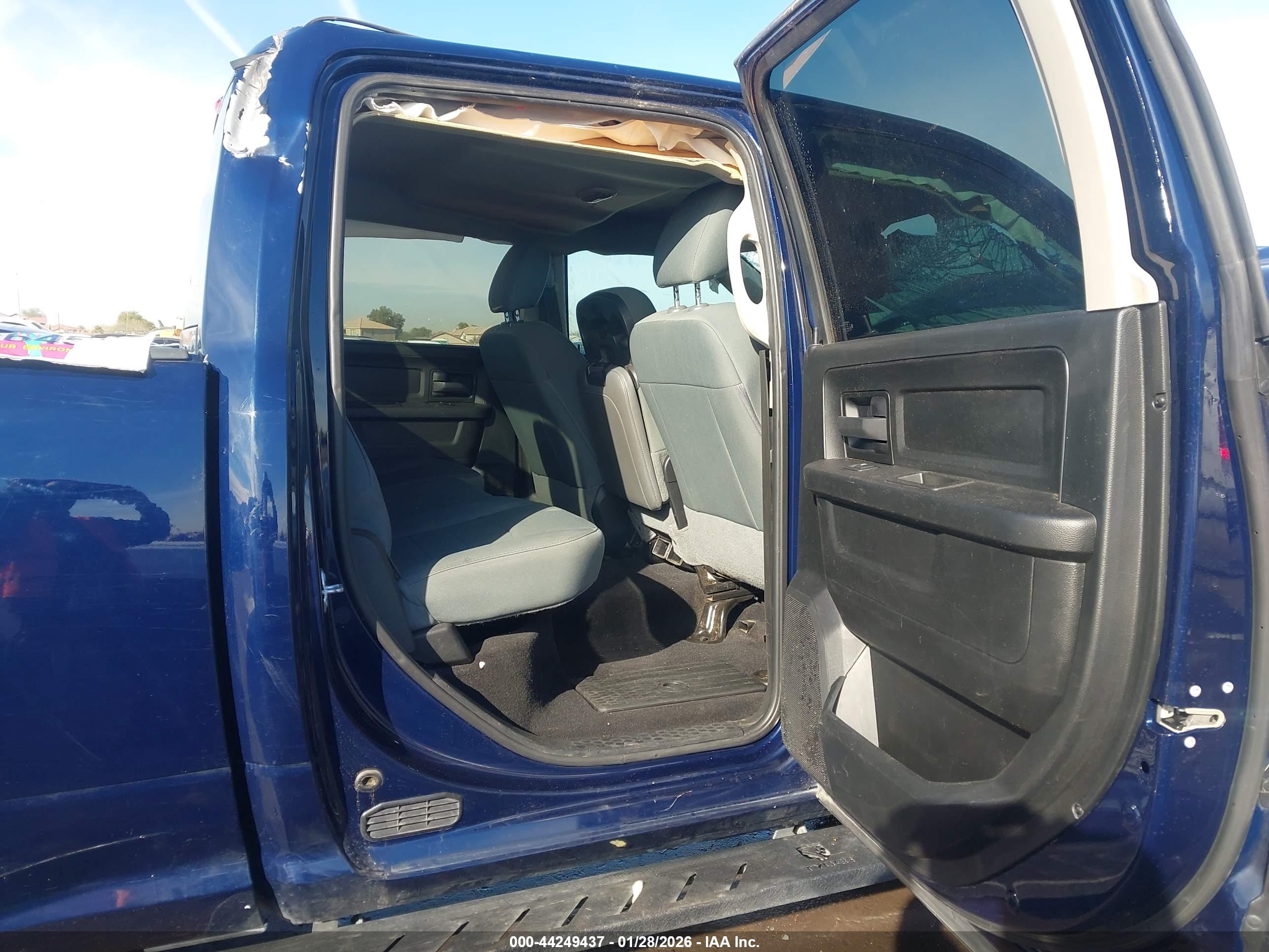 RAM 2500 image 8